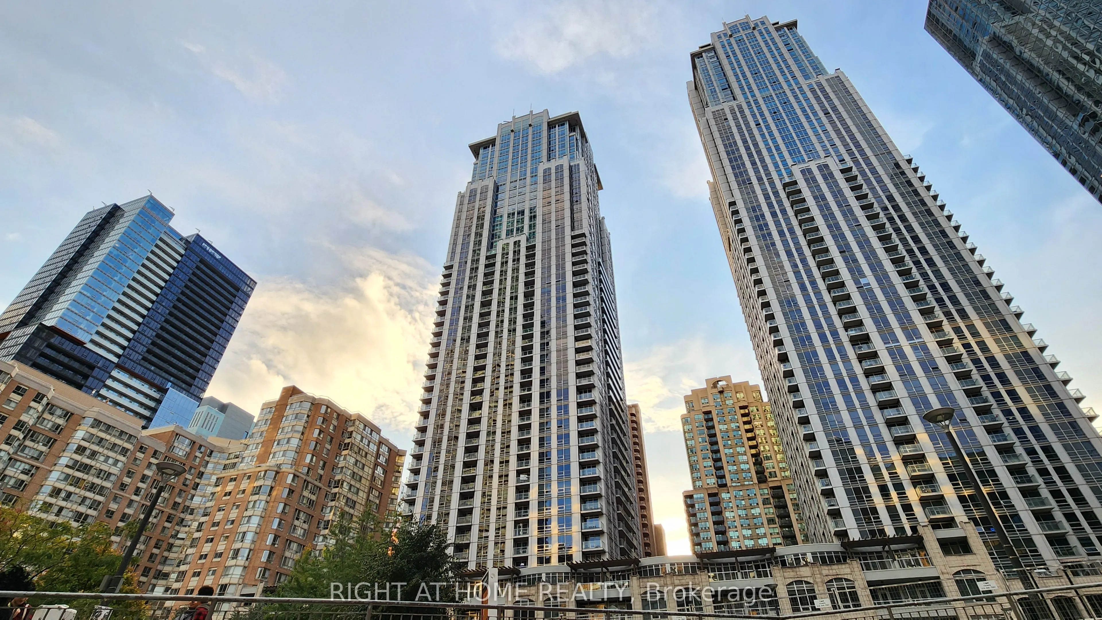 761 Bay Street, #1508