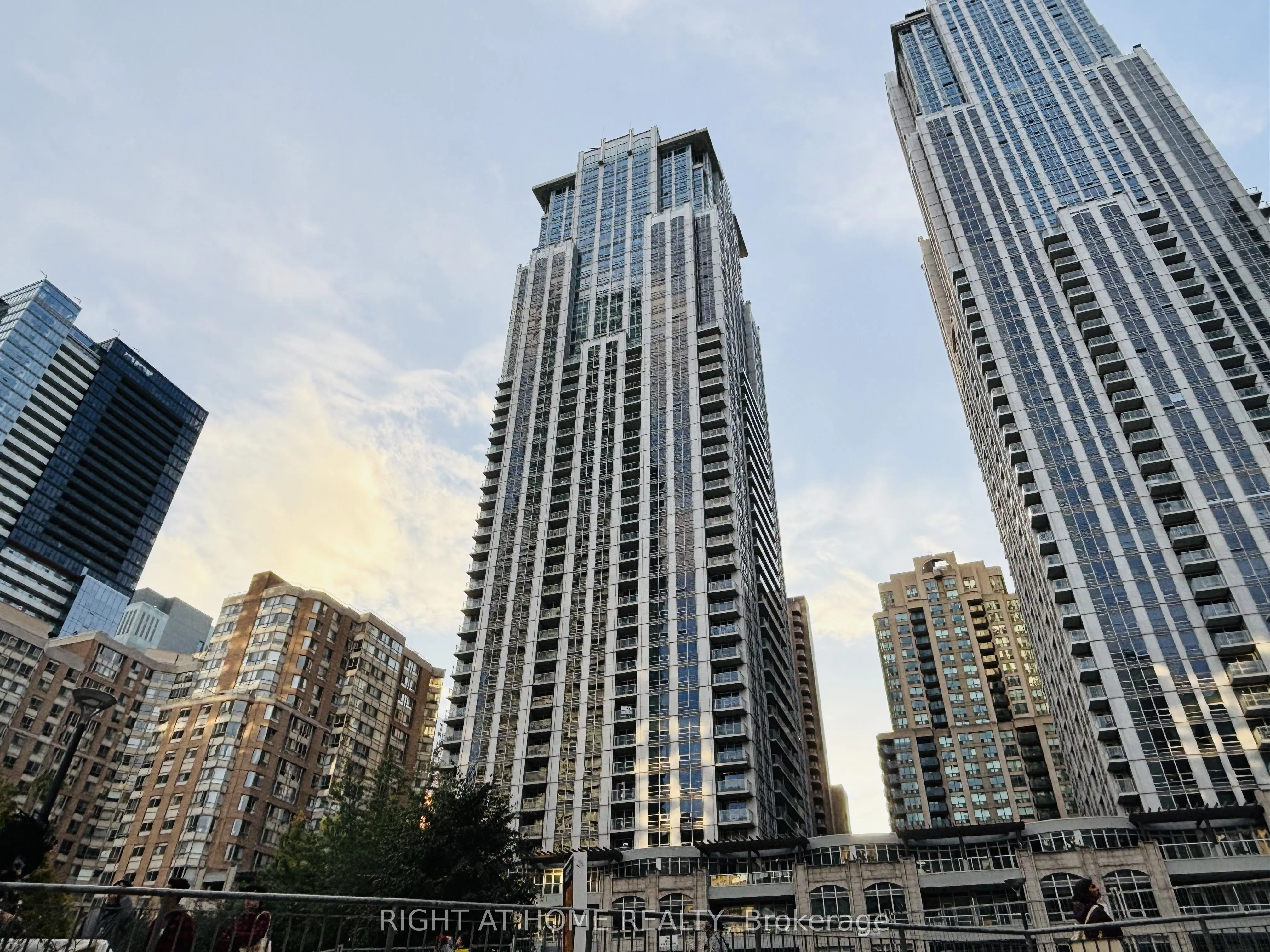 761 Bay Street, #1508