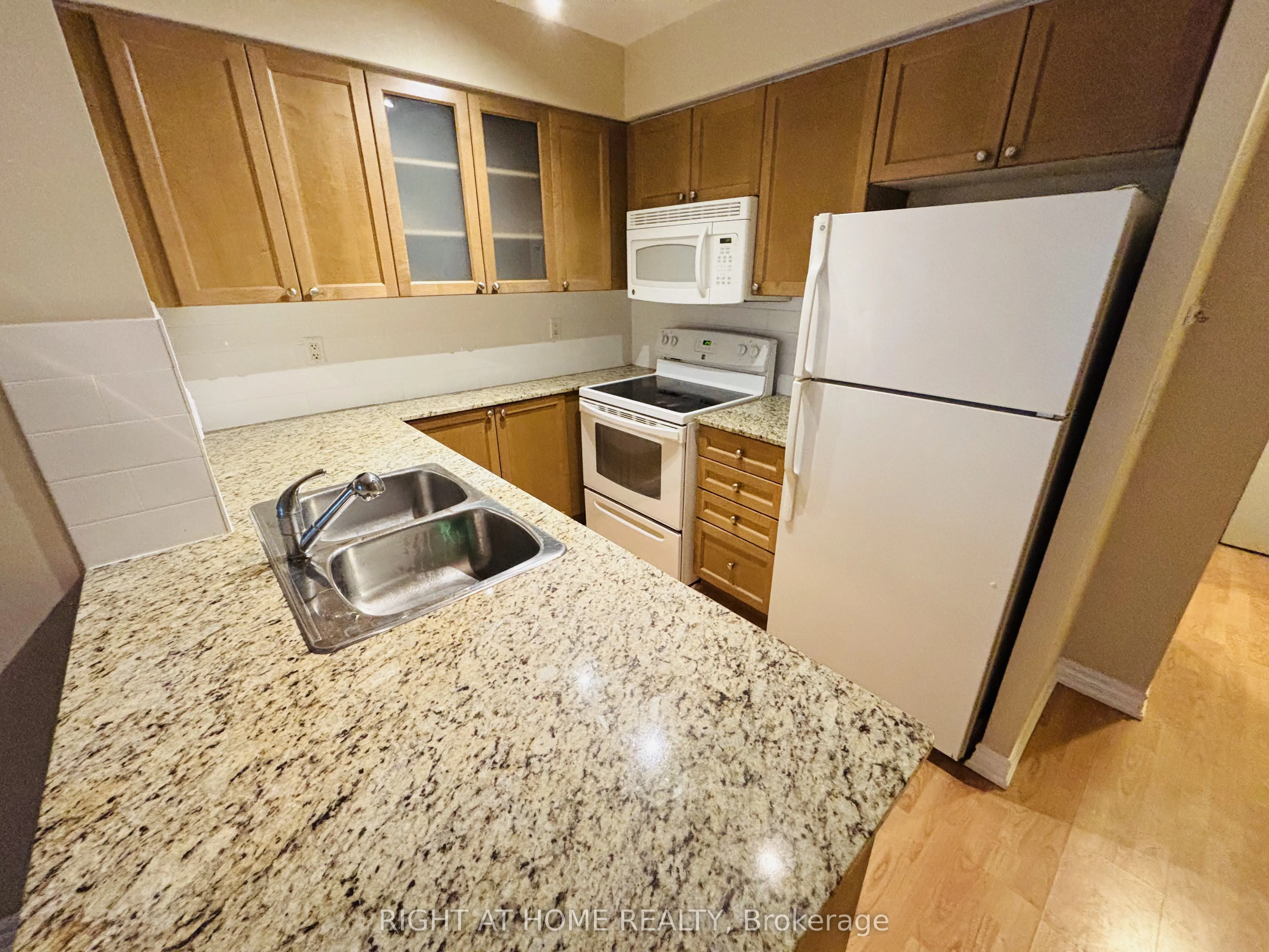 761 Bay Street, #1508