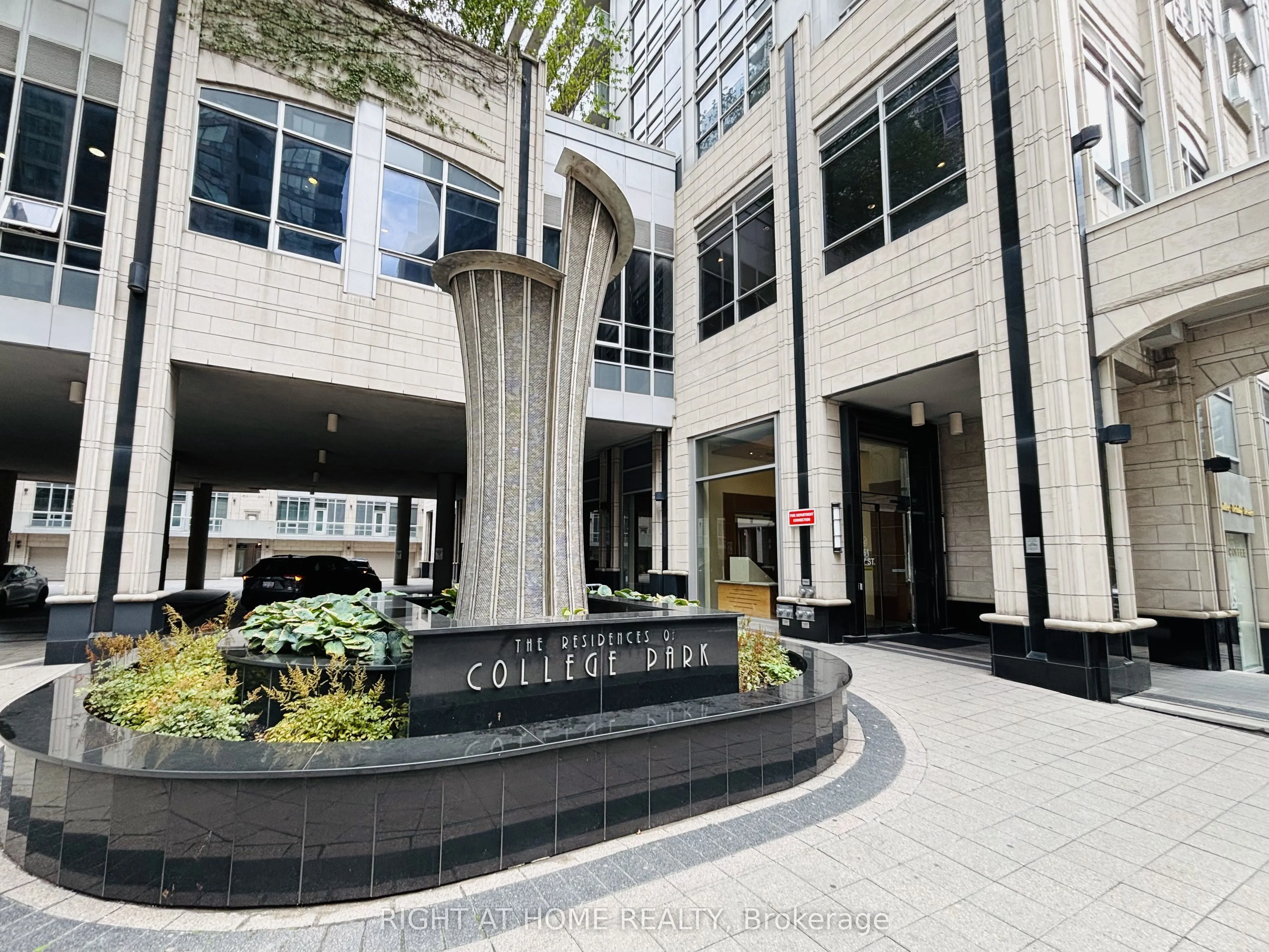 761 Bay Street, #1508