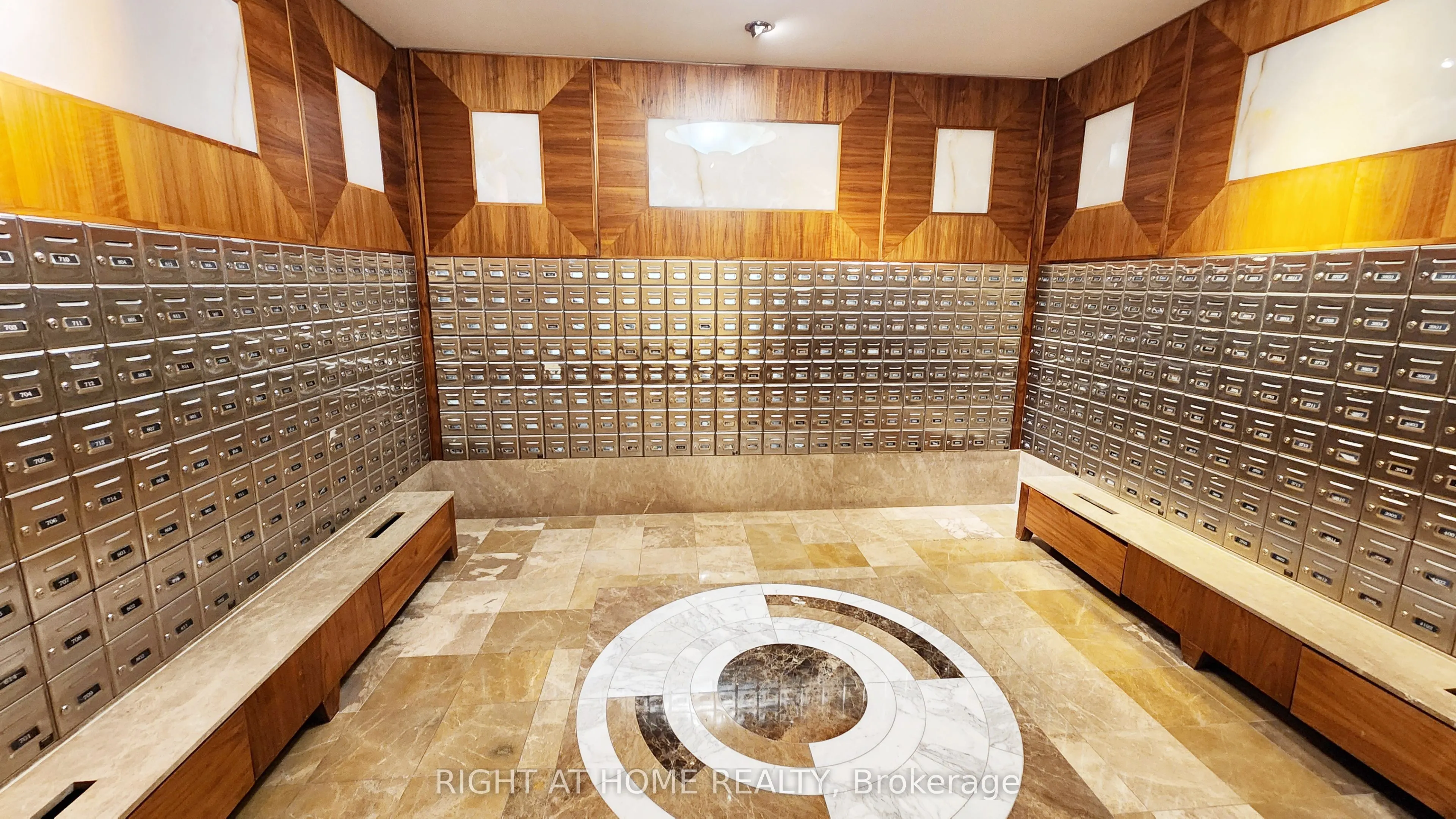 761 Bay Street, #1508