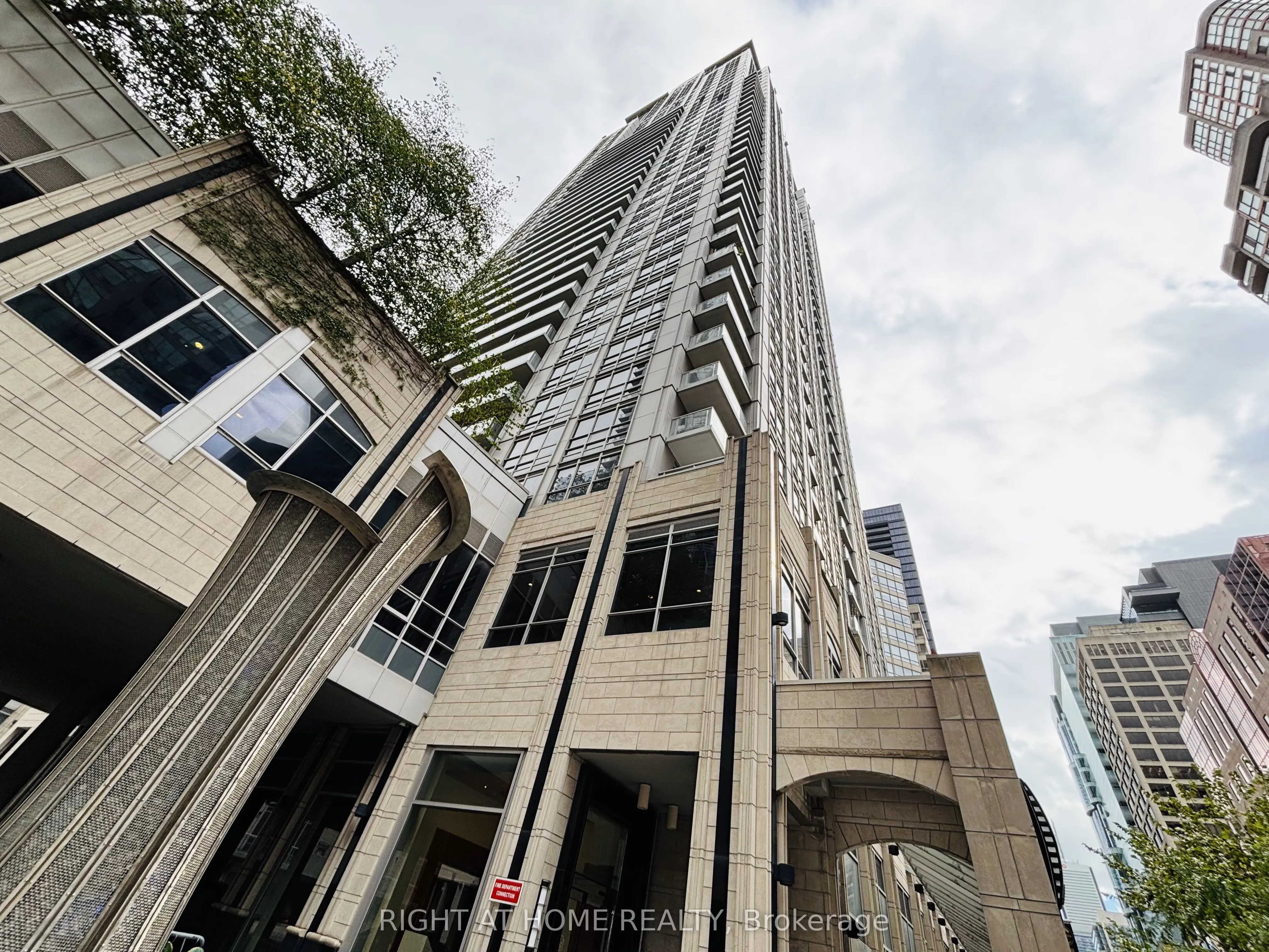761 Bay Street, #1508