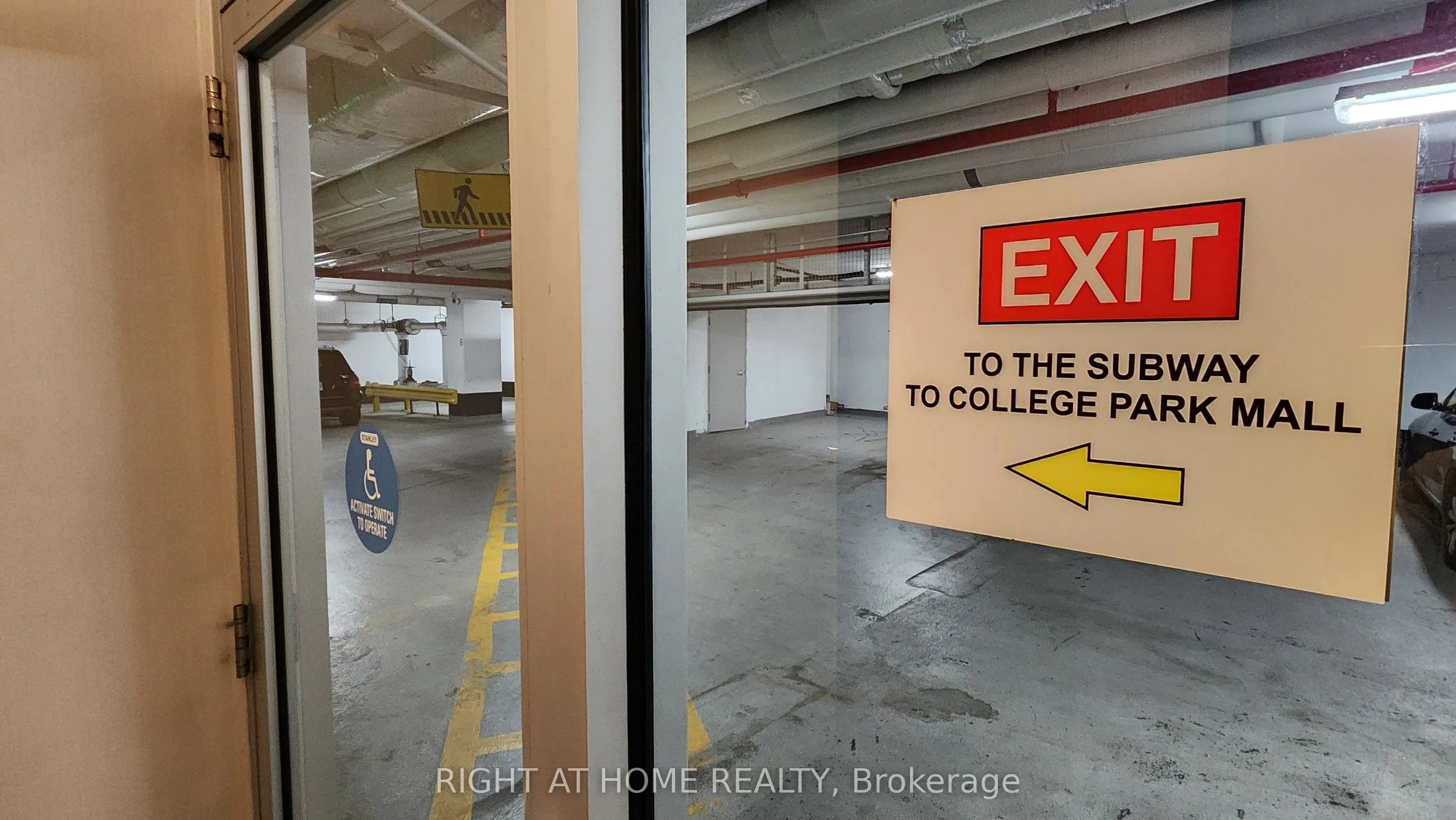 761 Bay Street, #1508