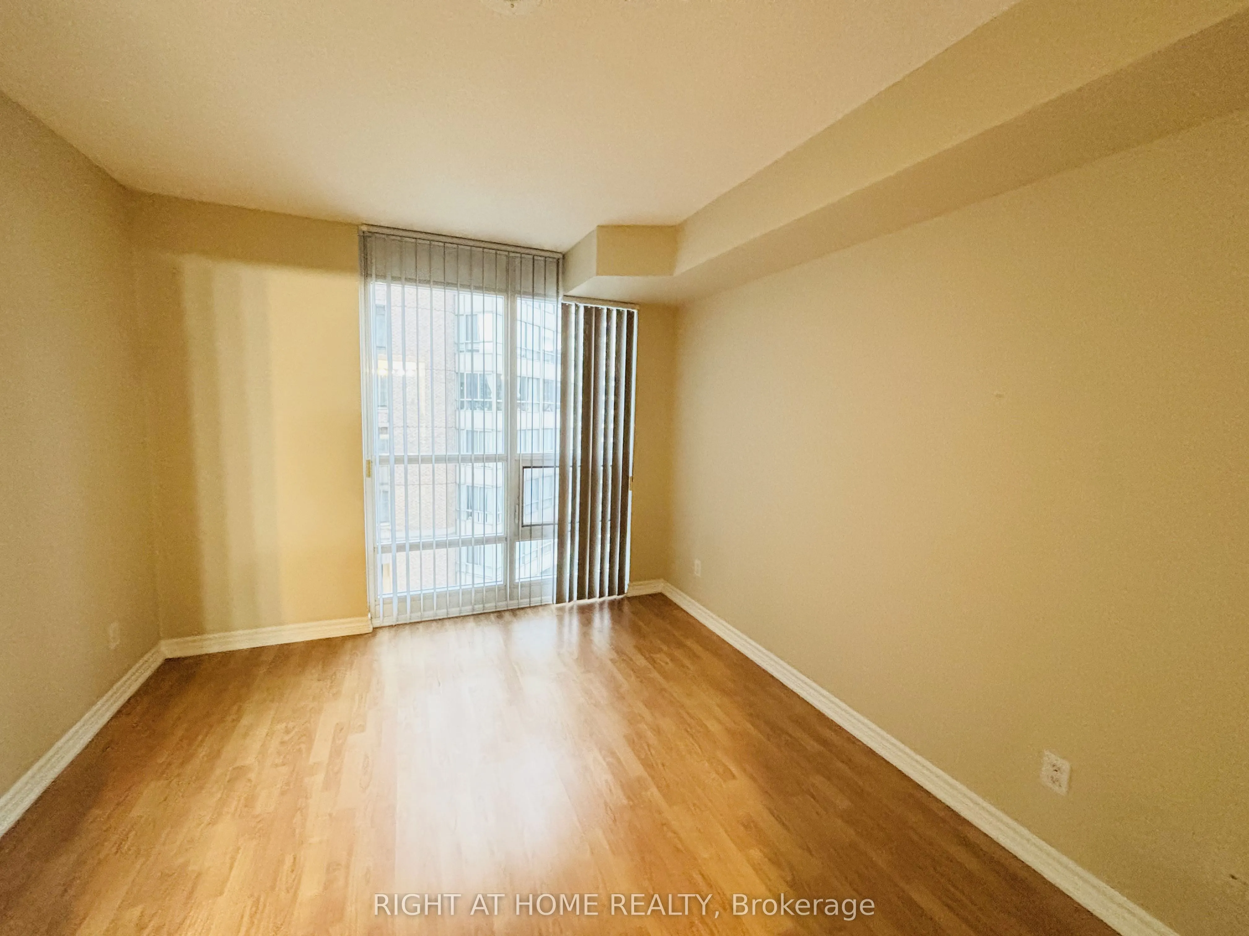 761 Bay Street, #1508
