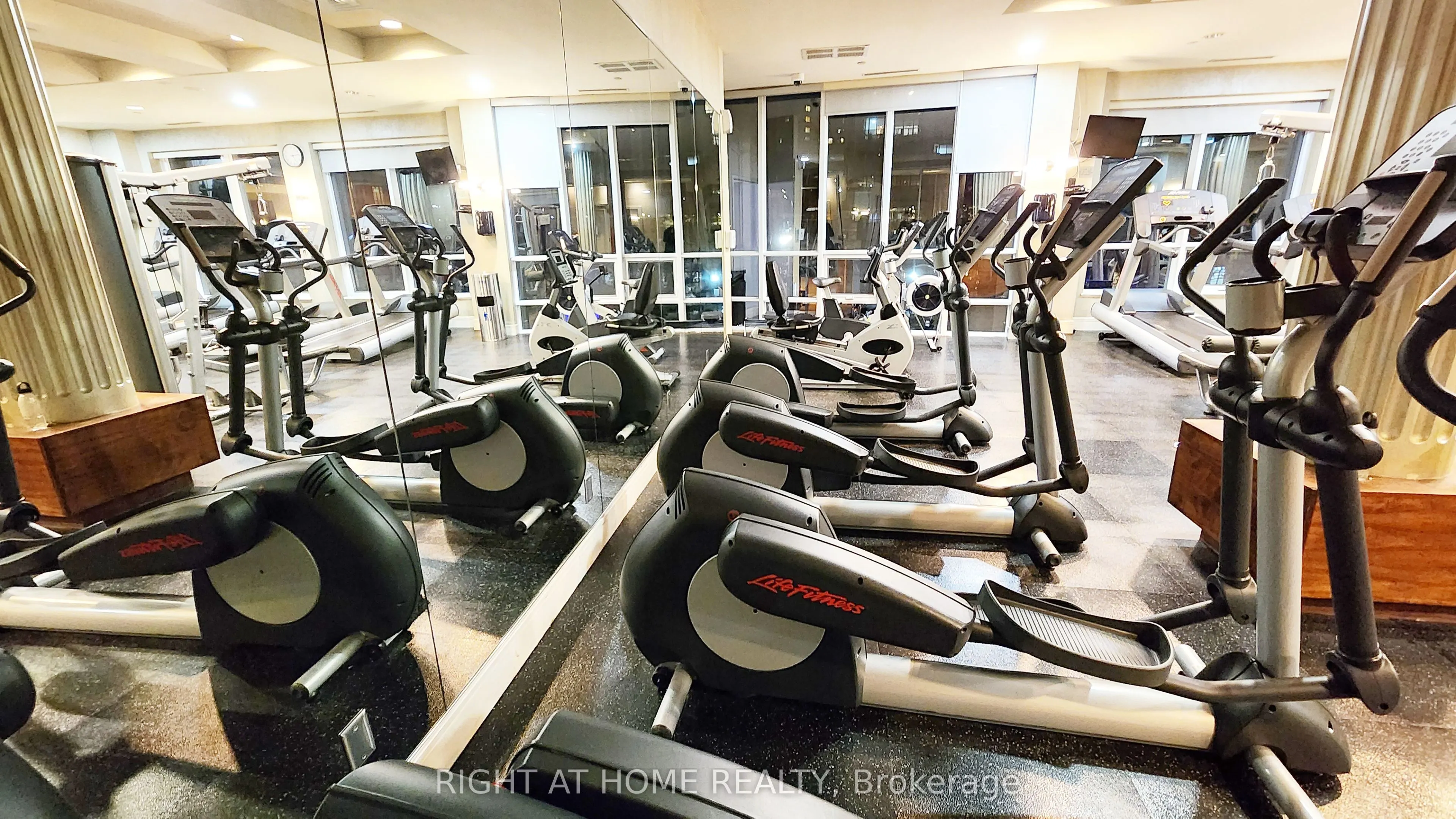 761 Bay Street, #1508