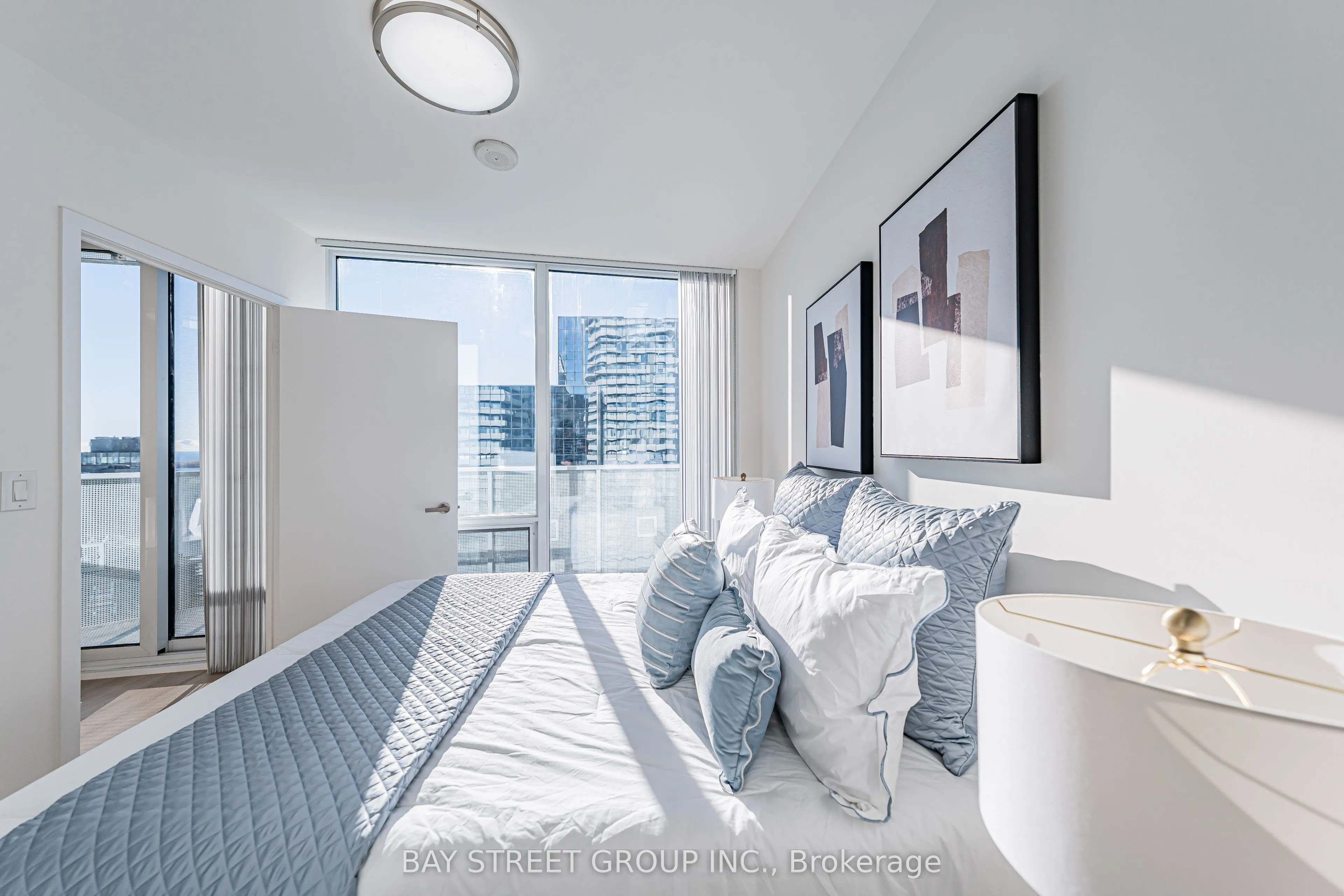 100 Harbour Street, #3809