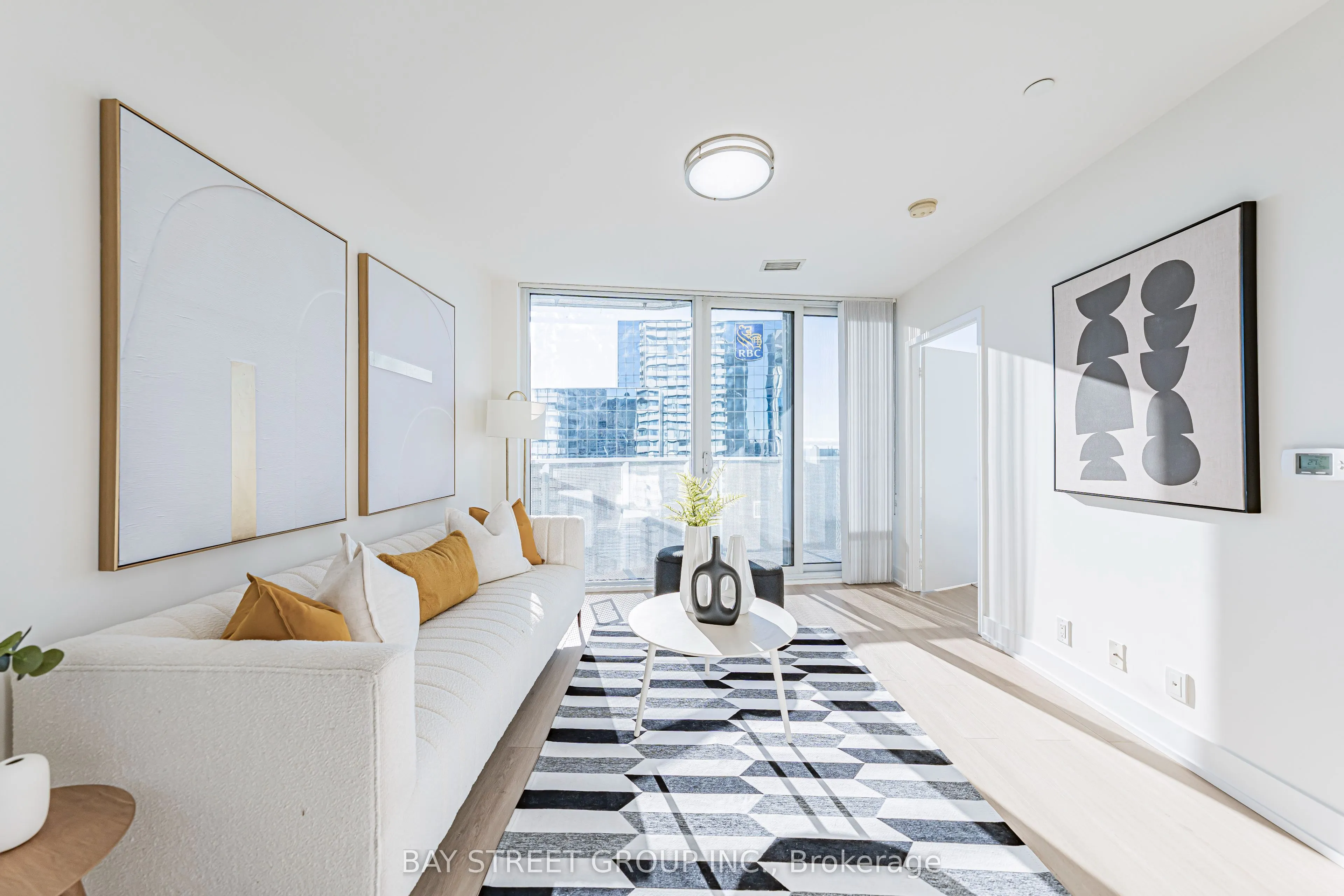 100 Harbour Street, #3809