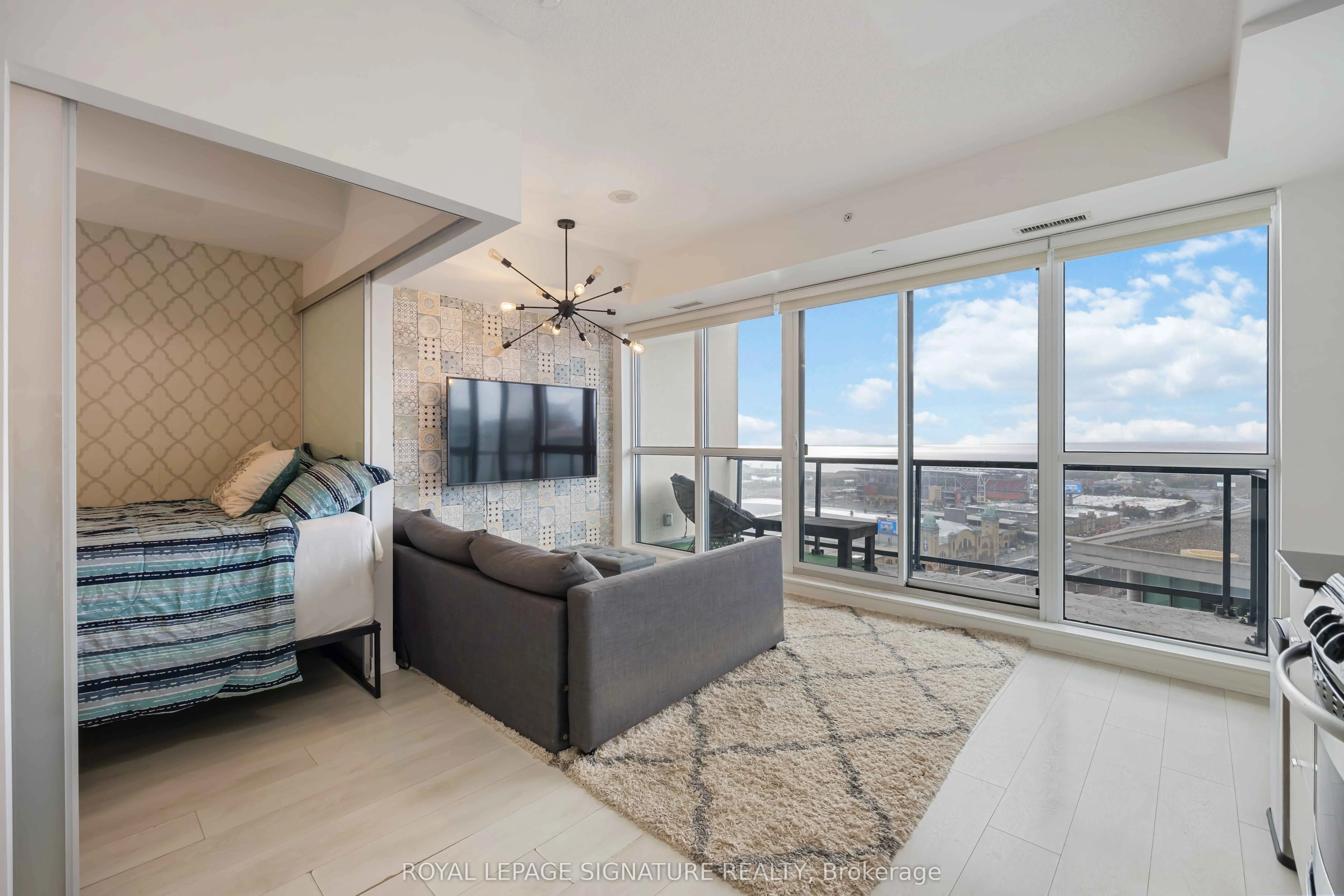 51 East Liberty Street, #2215