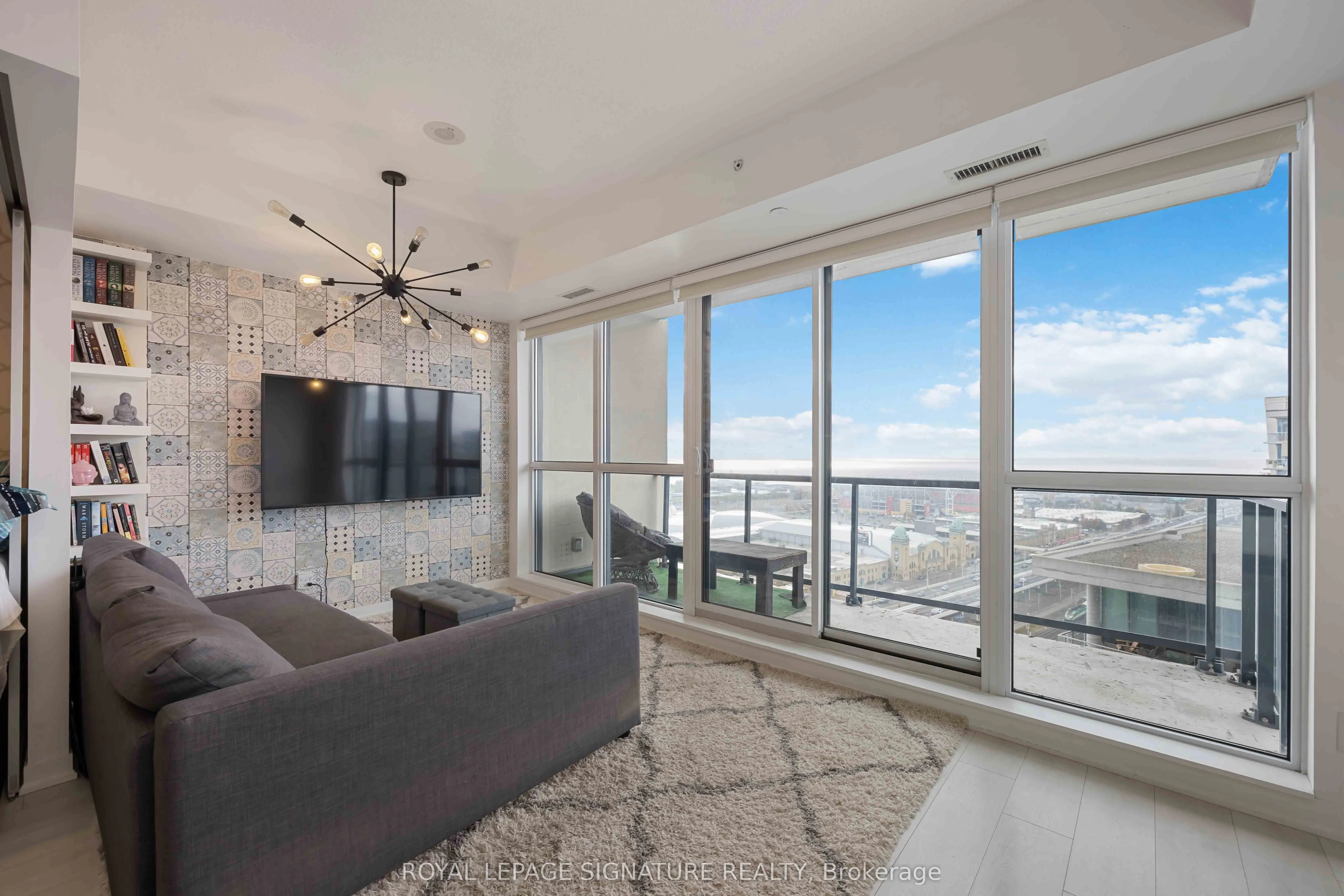 51 East Liberty Street, #2215