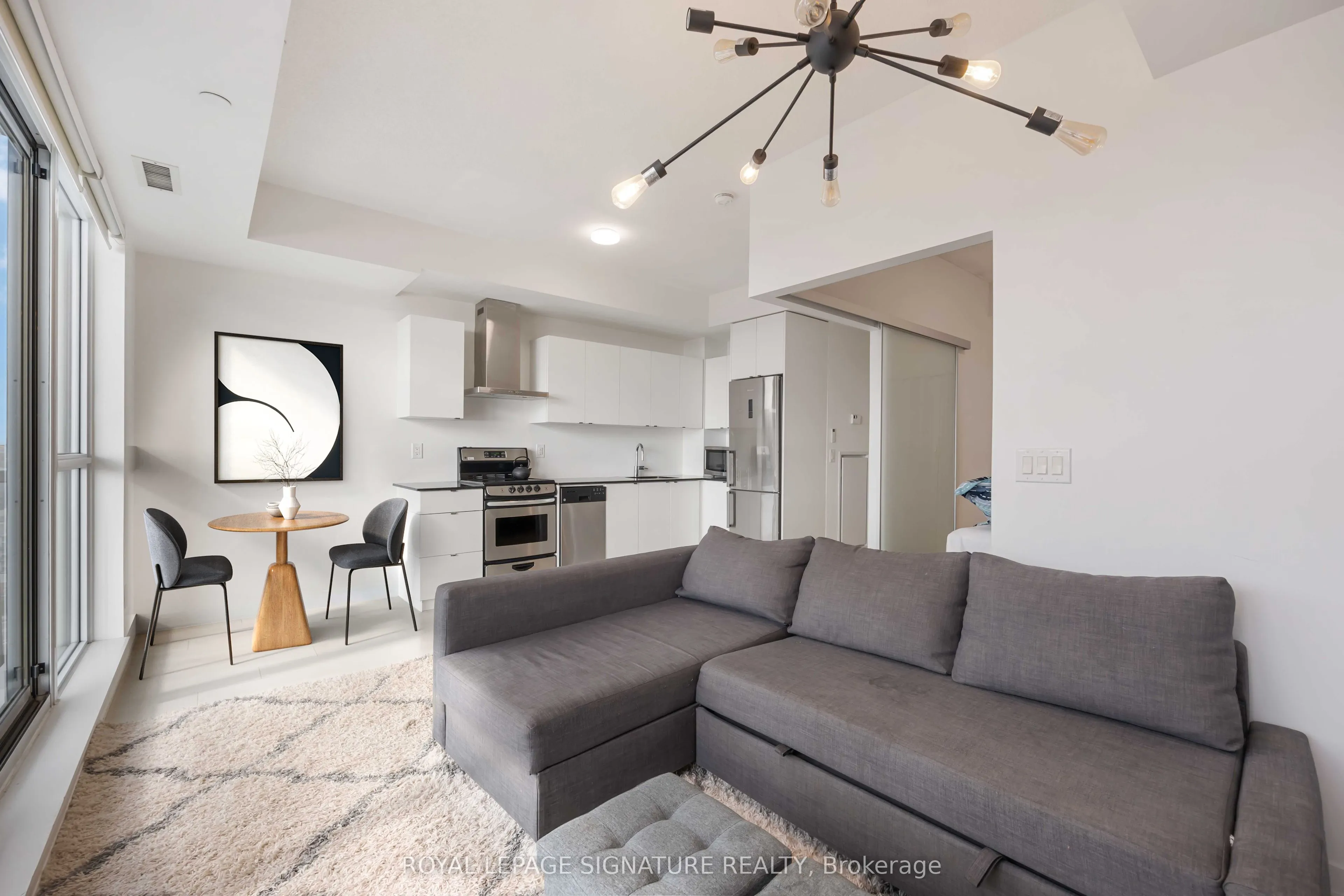 51 East Liberty Street, #2215