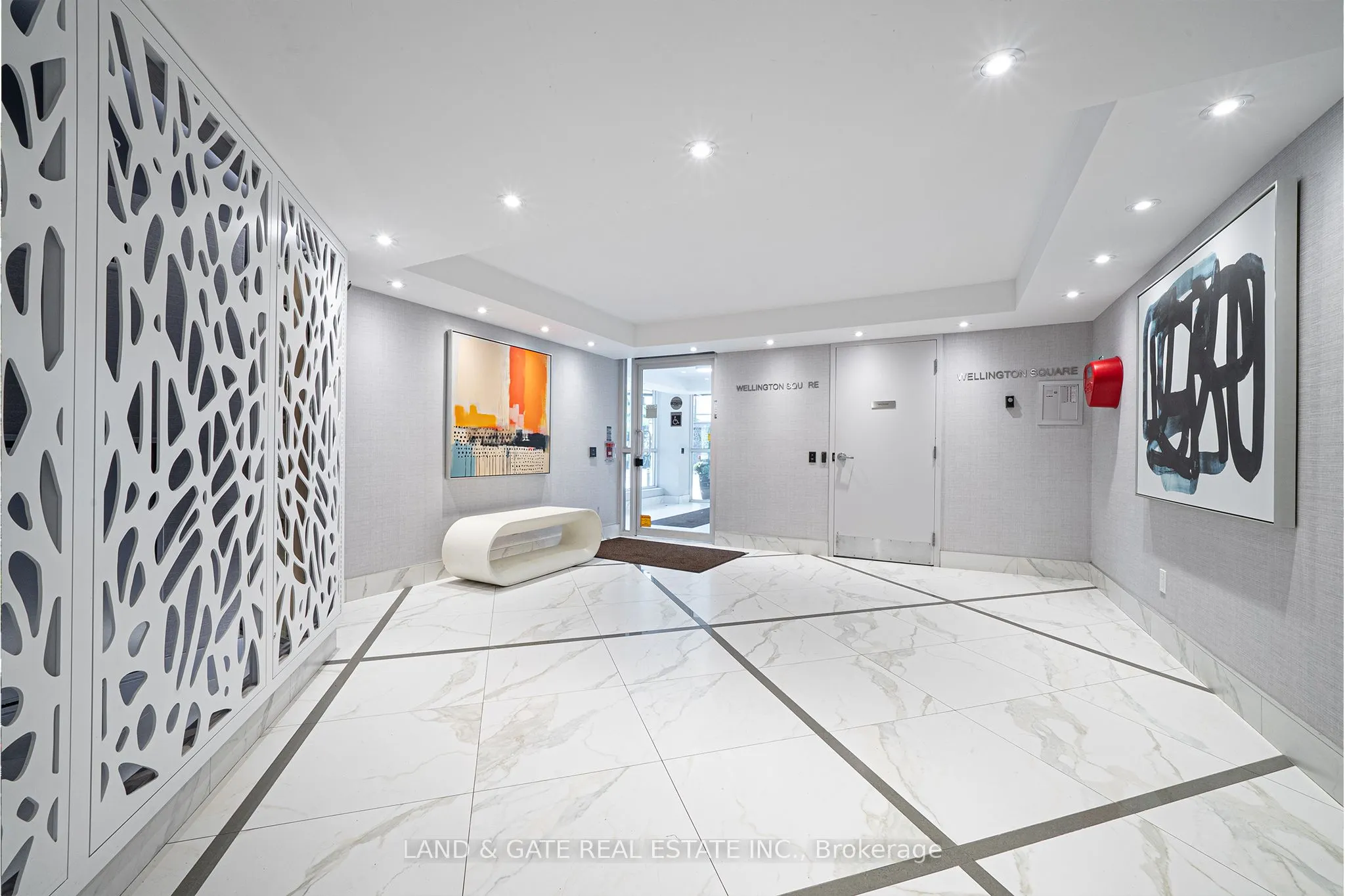 18 Stafford Street, #202