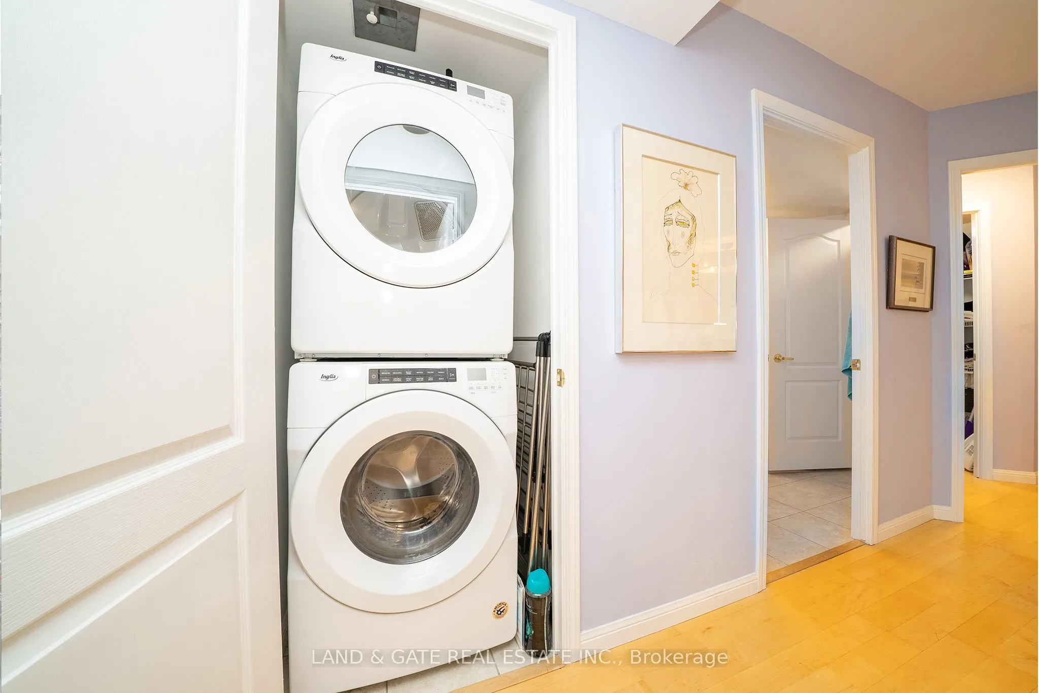 18 Stafford Street, #202