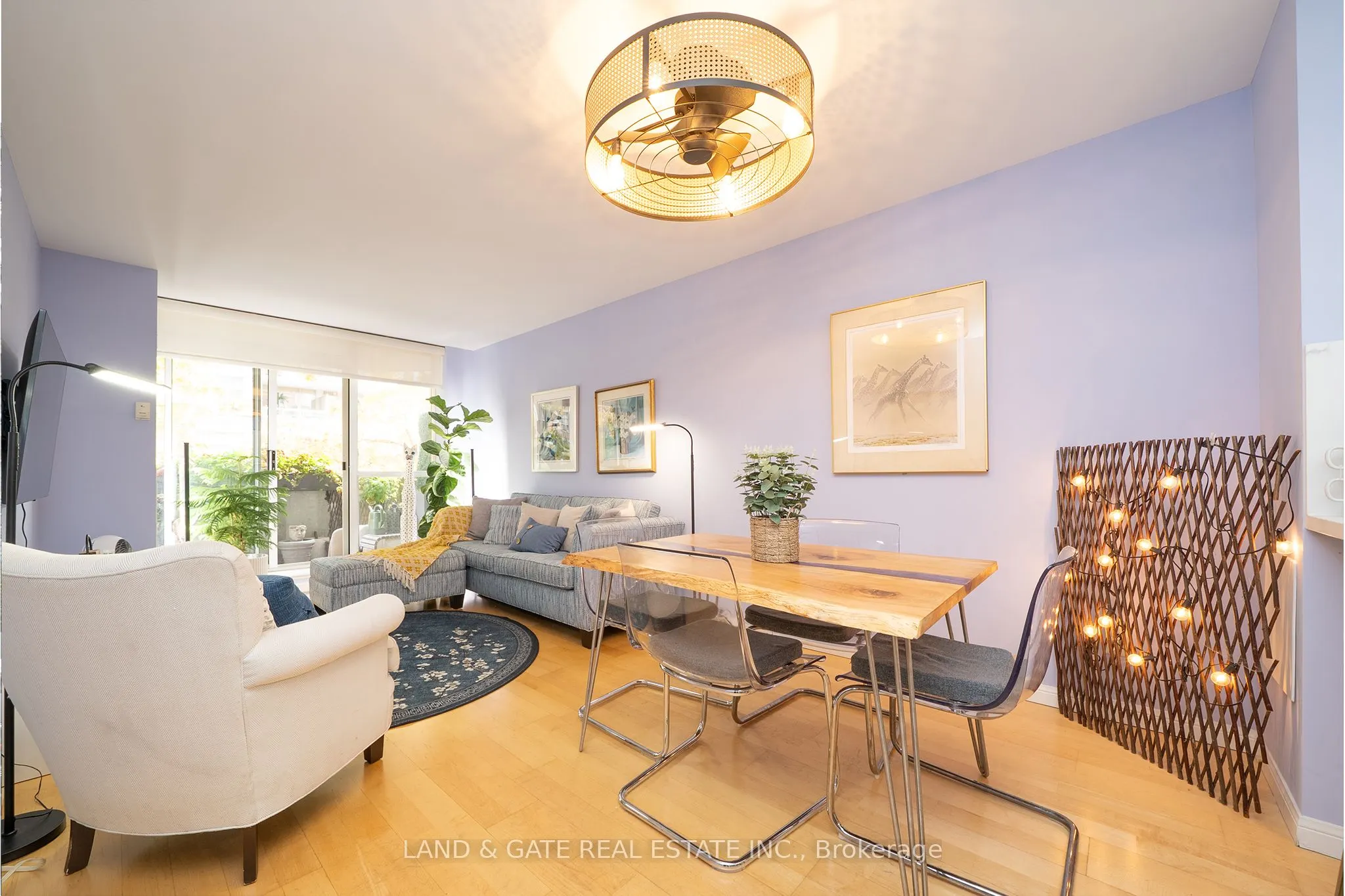 18 Stafford Street, #202