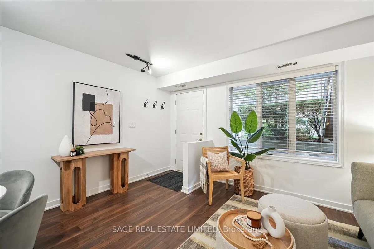 208 Niagara Street, #73