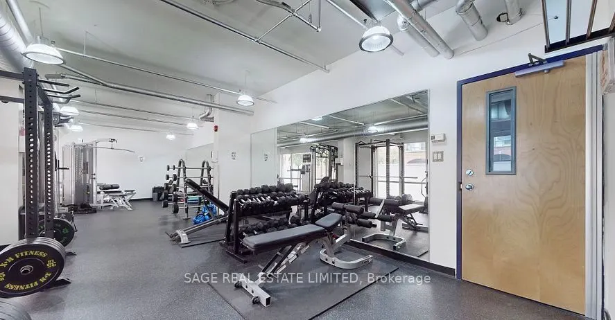 208 Niagara Street, #73