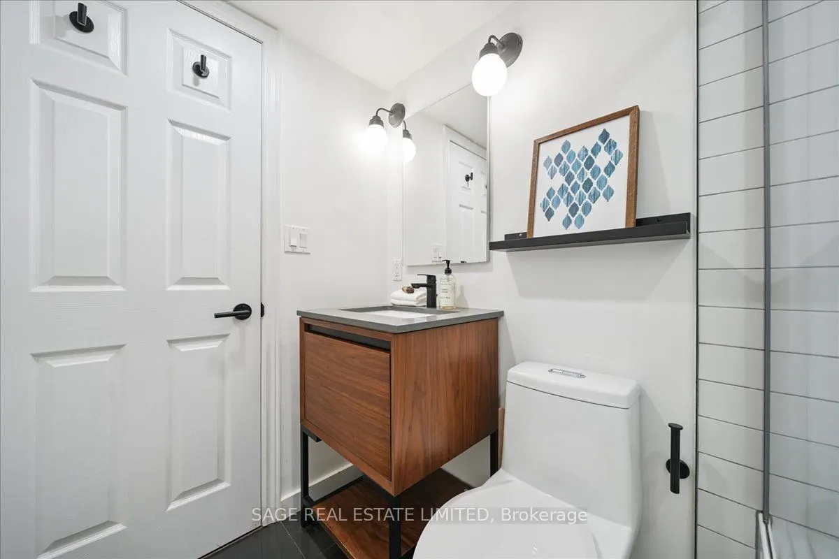 208 Niagara Street, #73