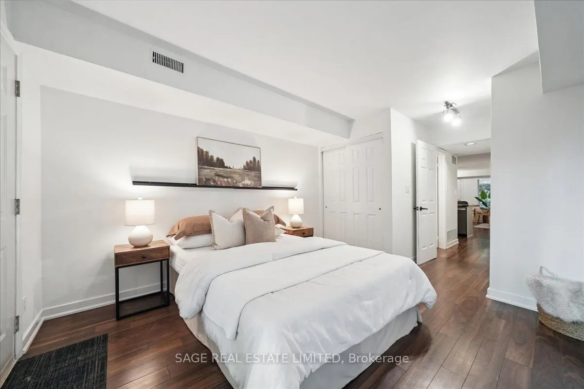 208 Niagara Street, #73