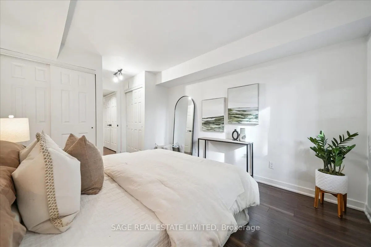 208 Niagara Street, #73