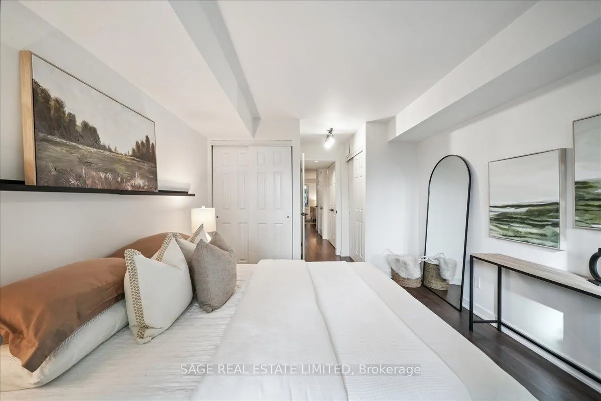 208 Niagara Street, #73