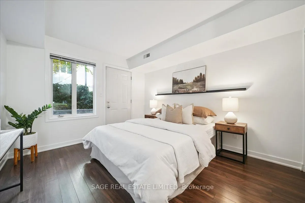 208 Niagara Street, #73