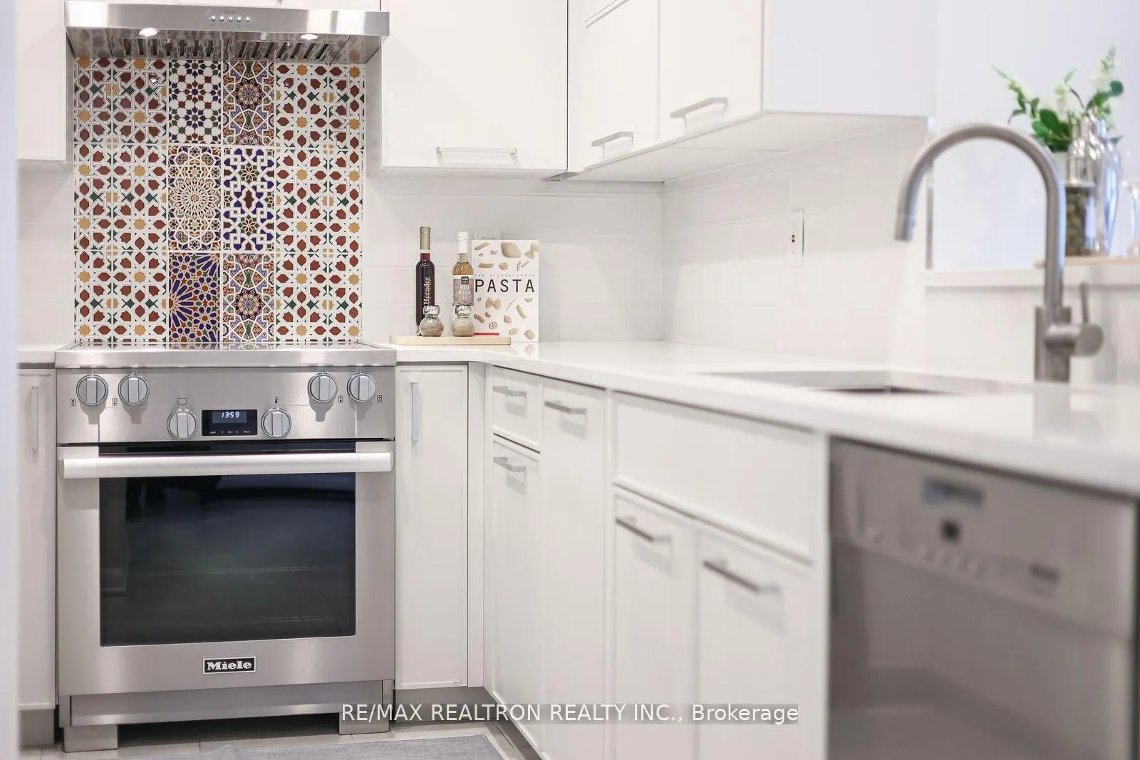 233 Beecroft Road, #402