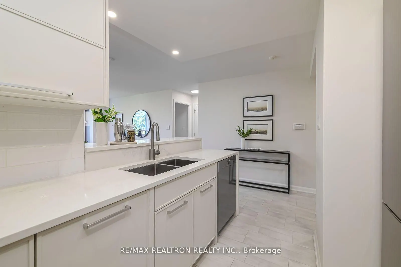 233 Beecroft Road, #402