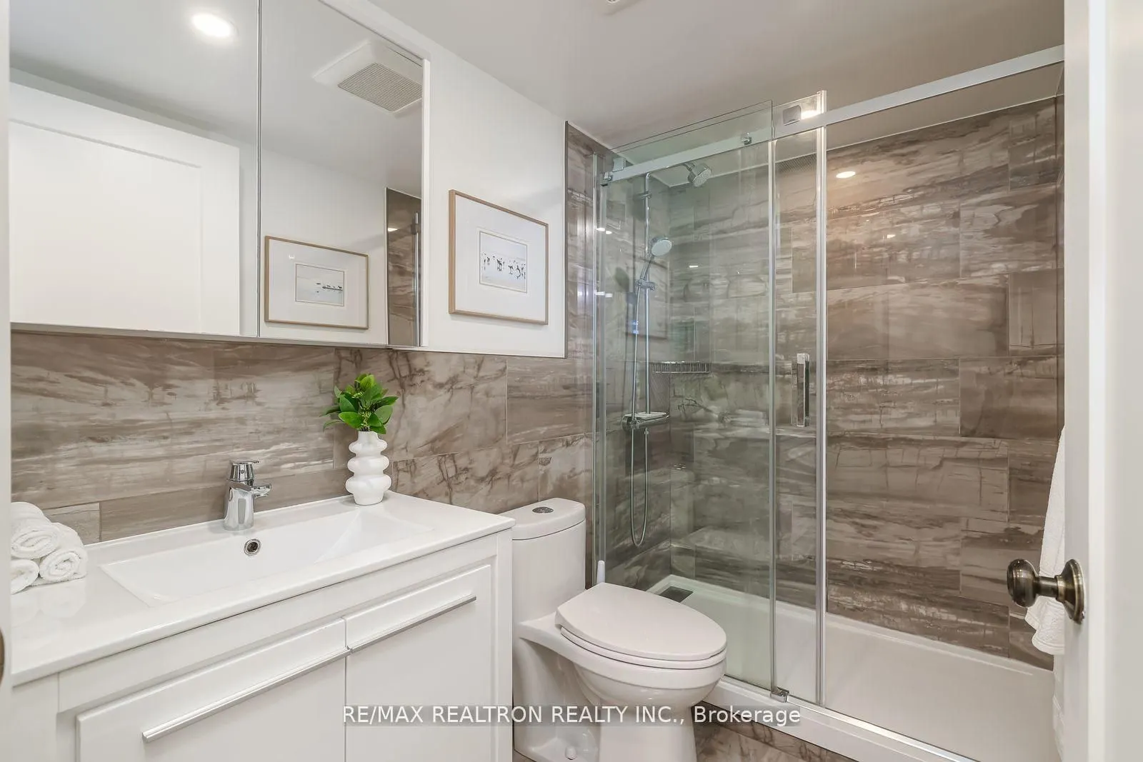 233 Beecroft Road, #402