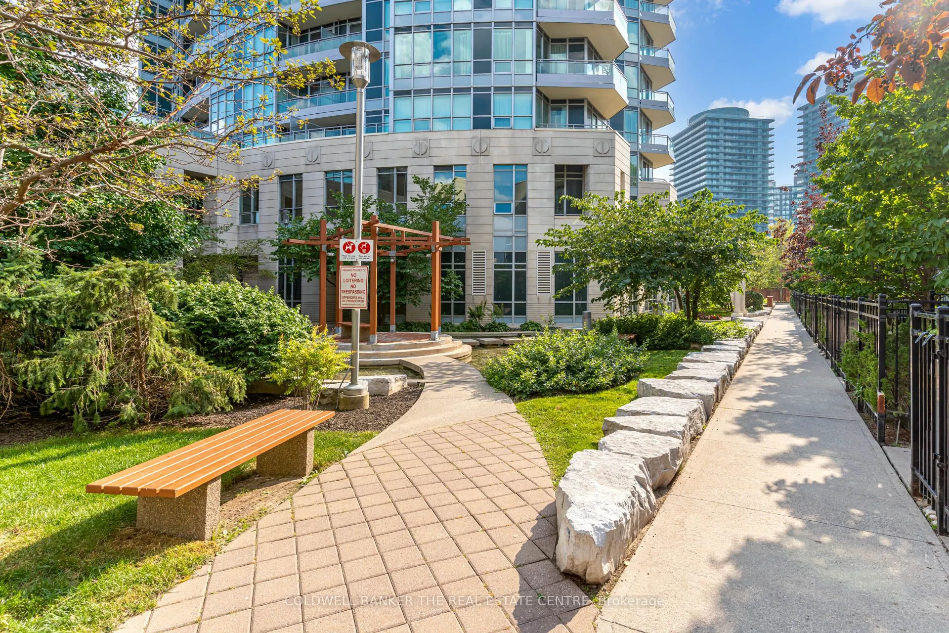 18 Holmes Avenue, #310