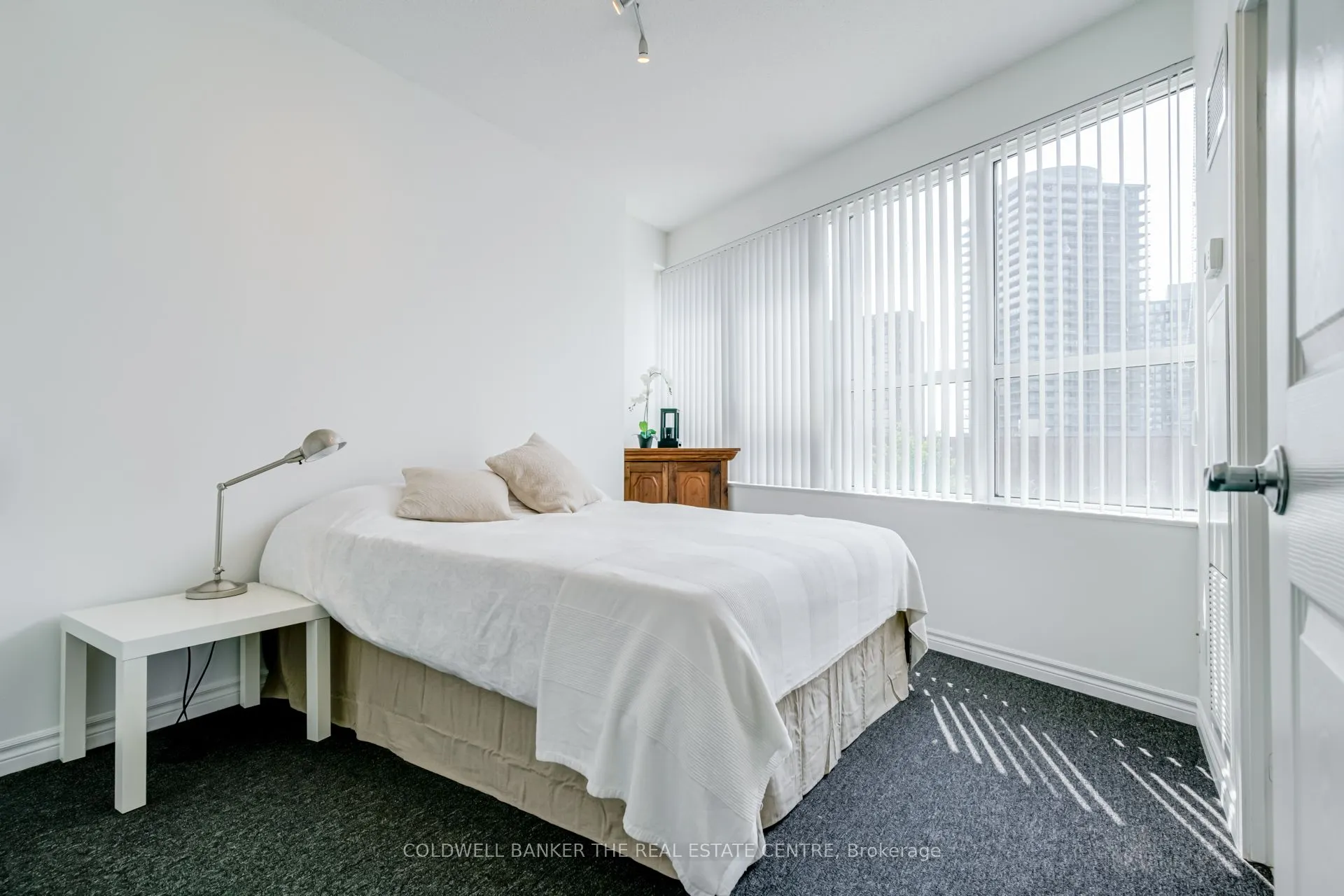 18 Holmes Avenue, #310