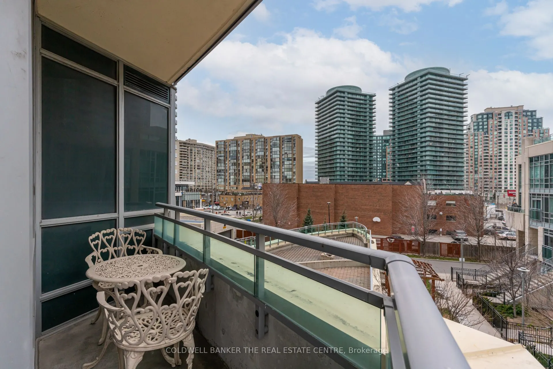 18 Holmes Avenue, #310