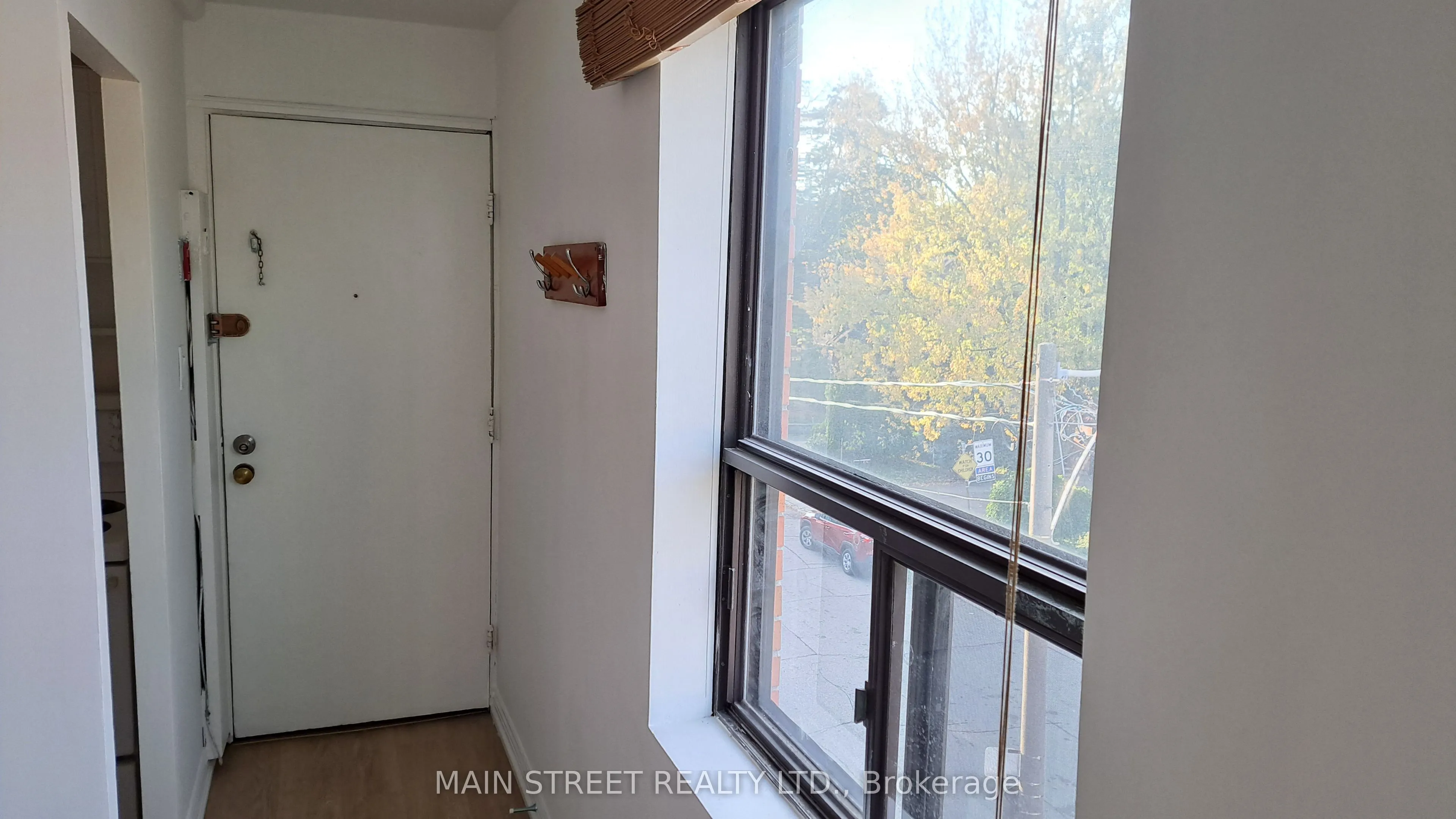 2588A Yonge Street, #6