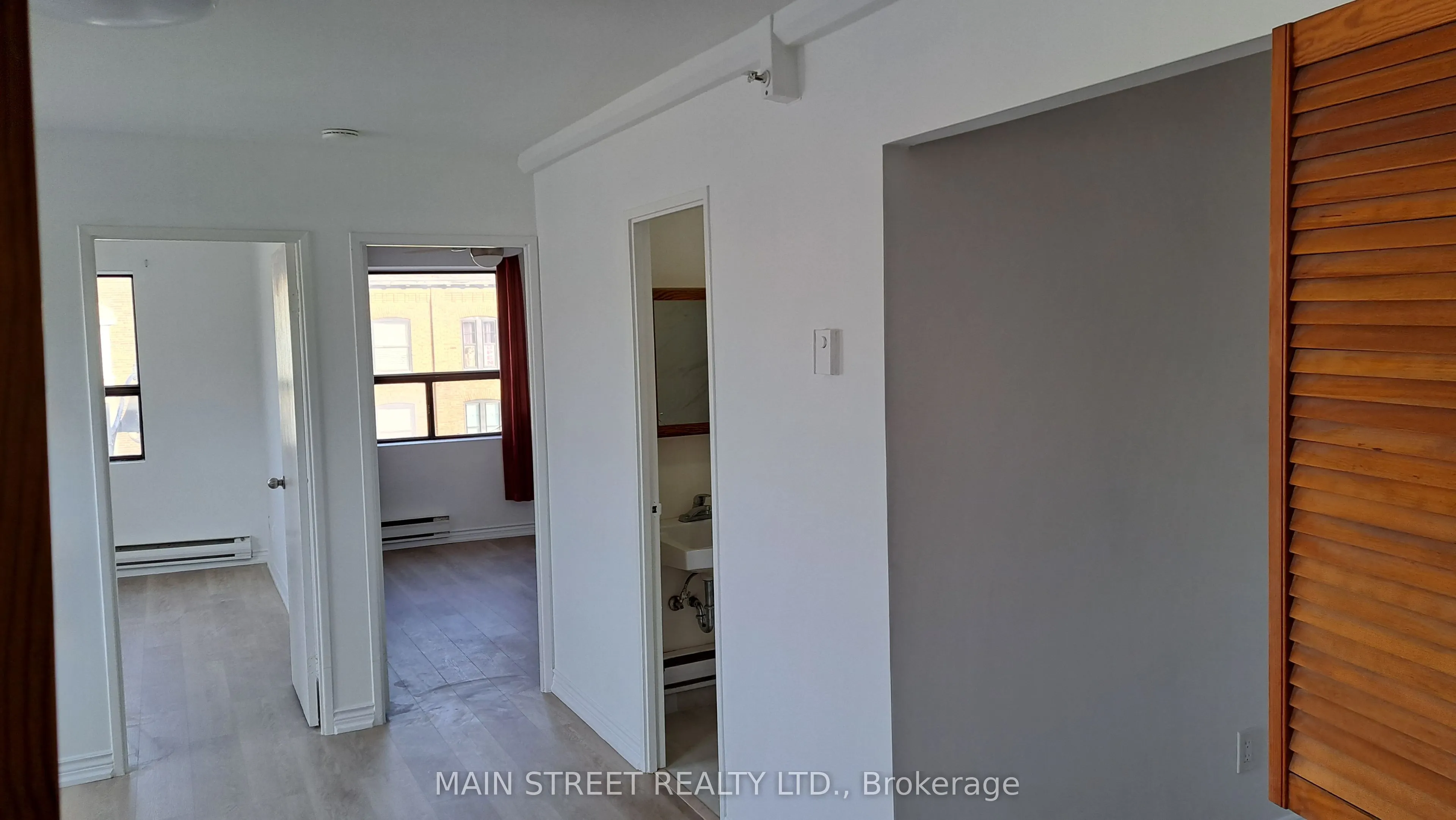 2588A Yonge Street, #6