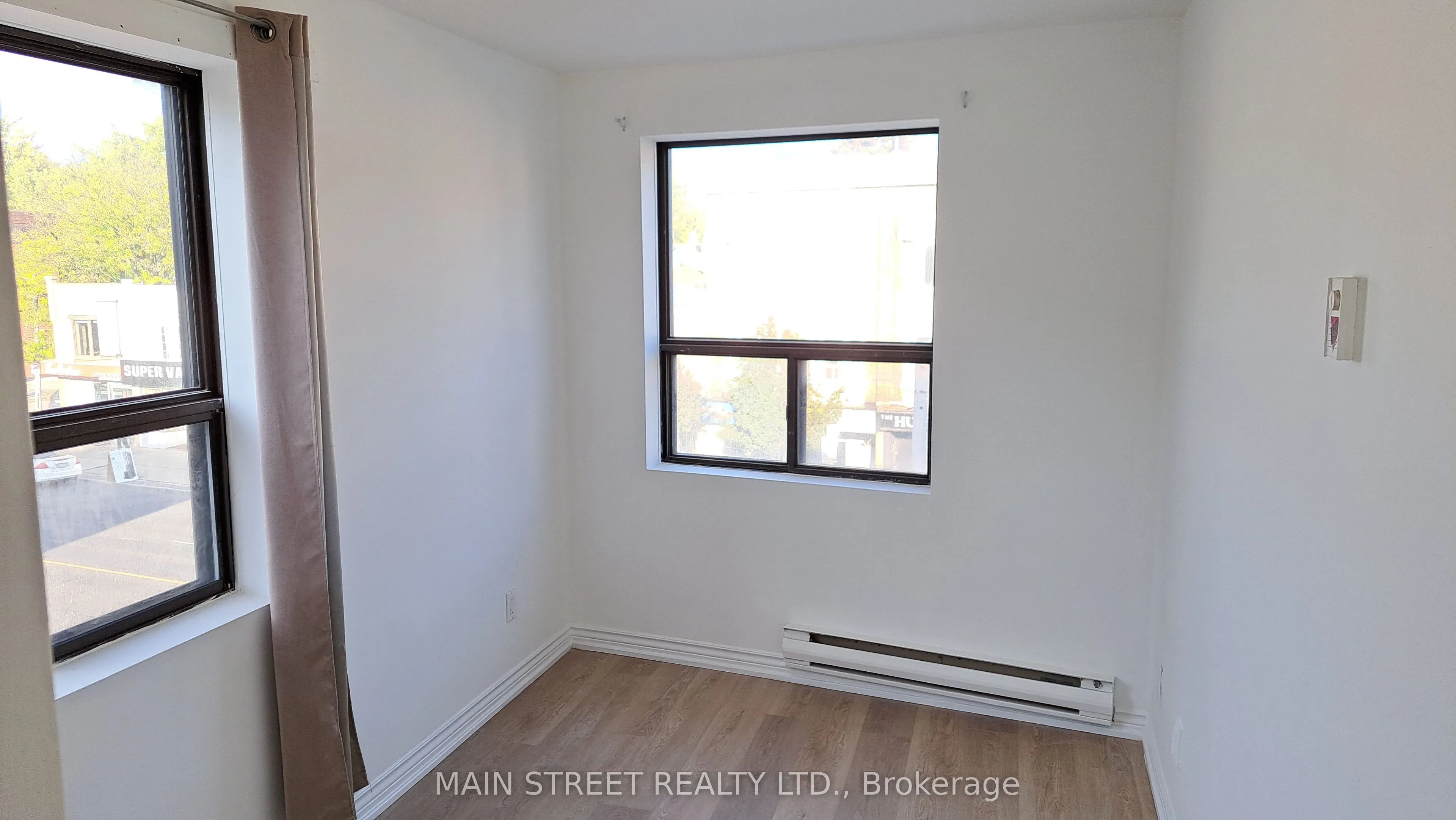 2588A Yonge Street, #6