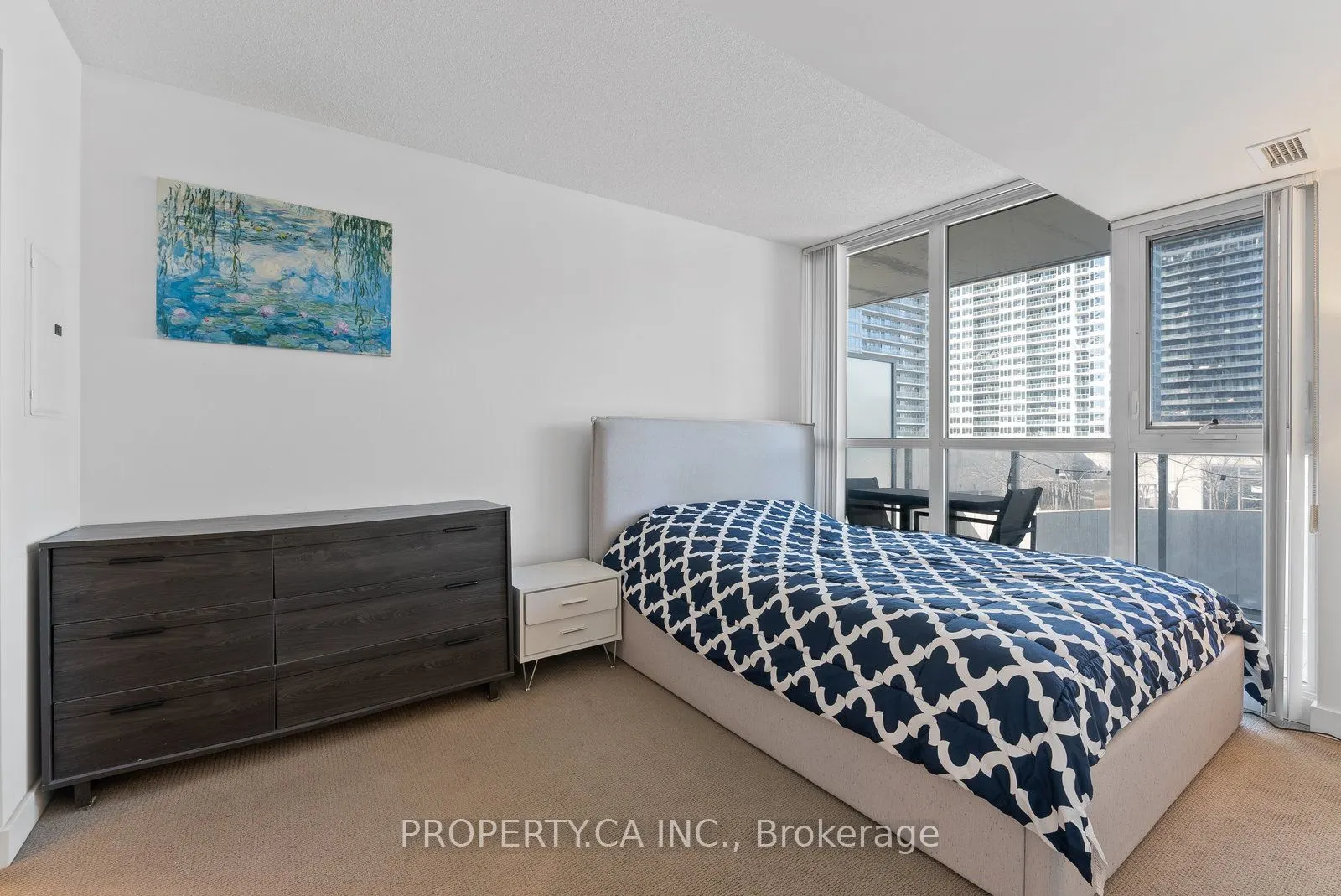 75 Queens Wharf Road, #812