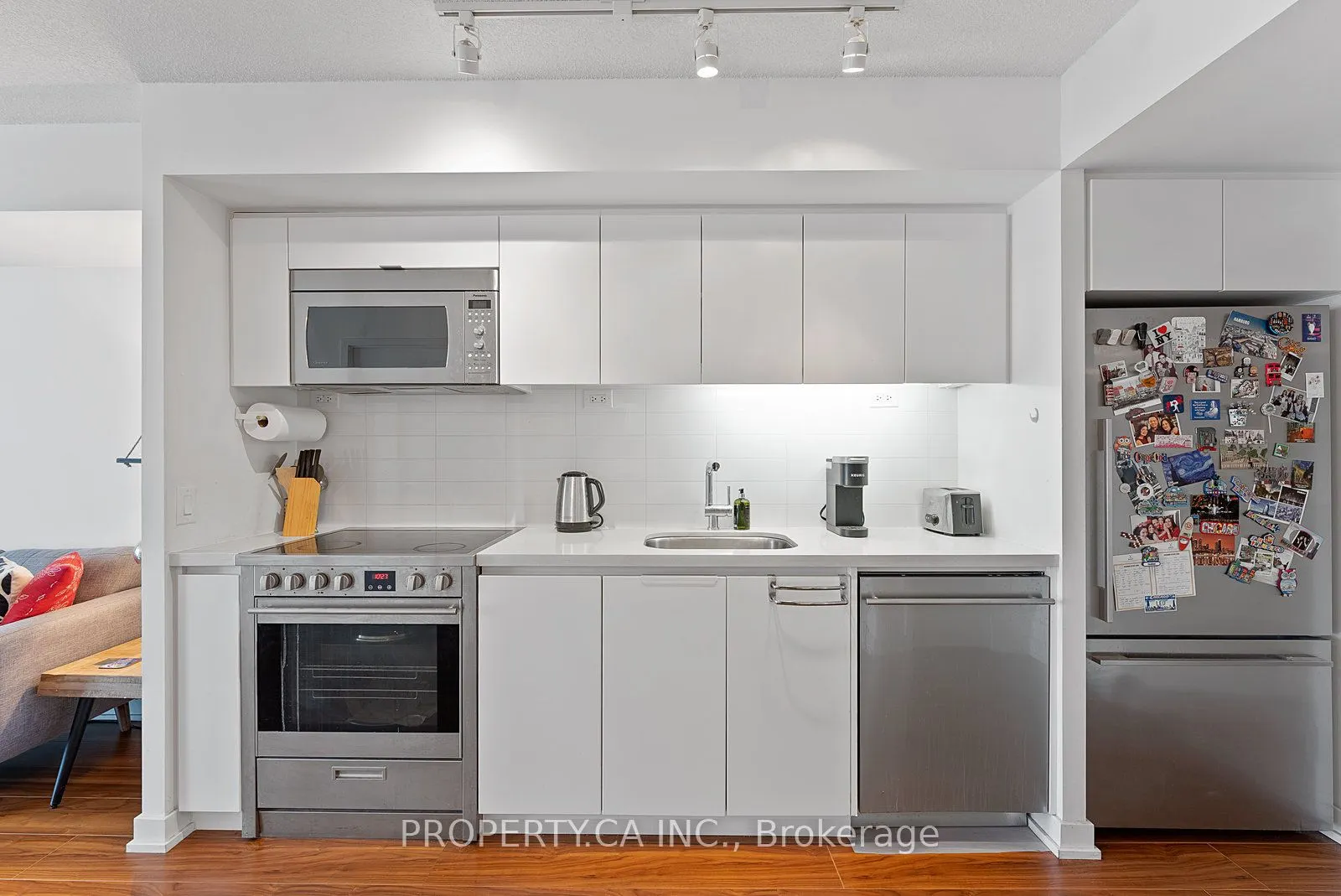 75 Queens Wharf Road, #812