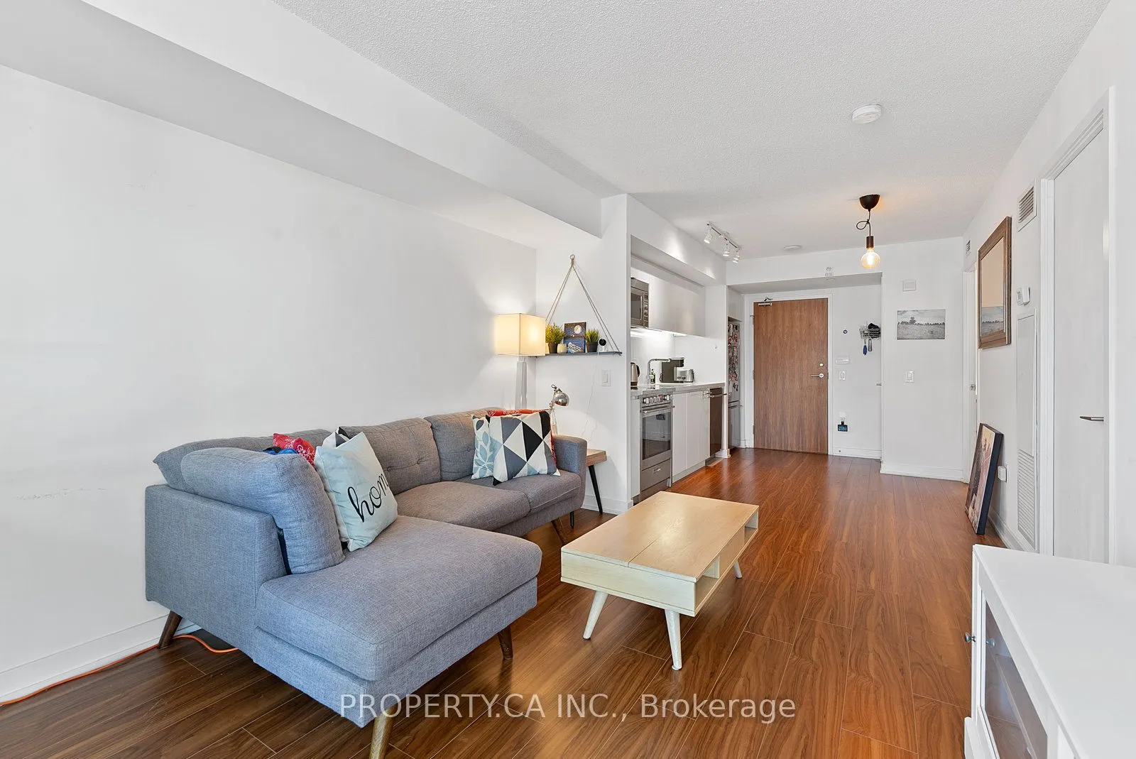 75 Queens Wharf Road, #812