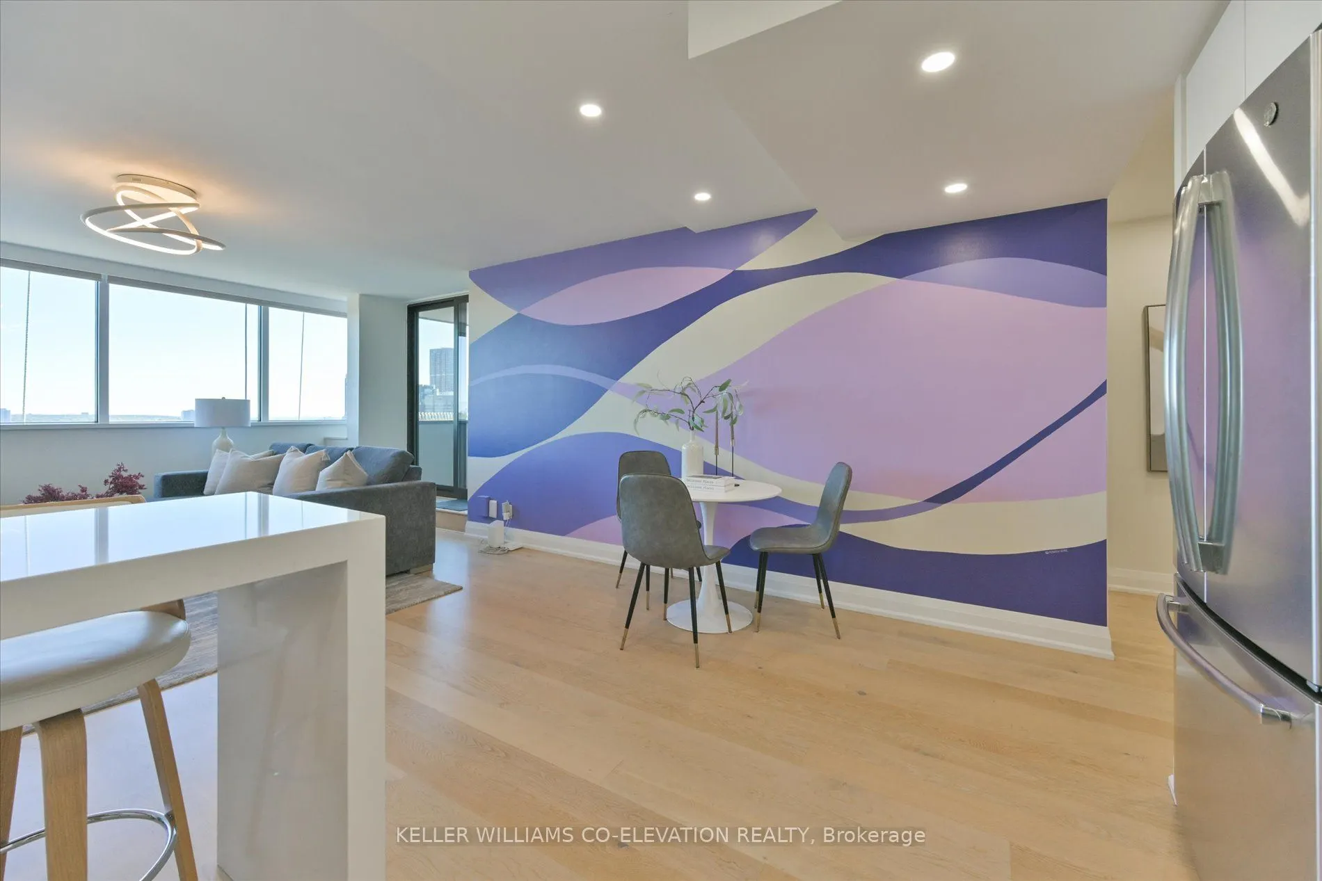 914 Yonge Street, #1612