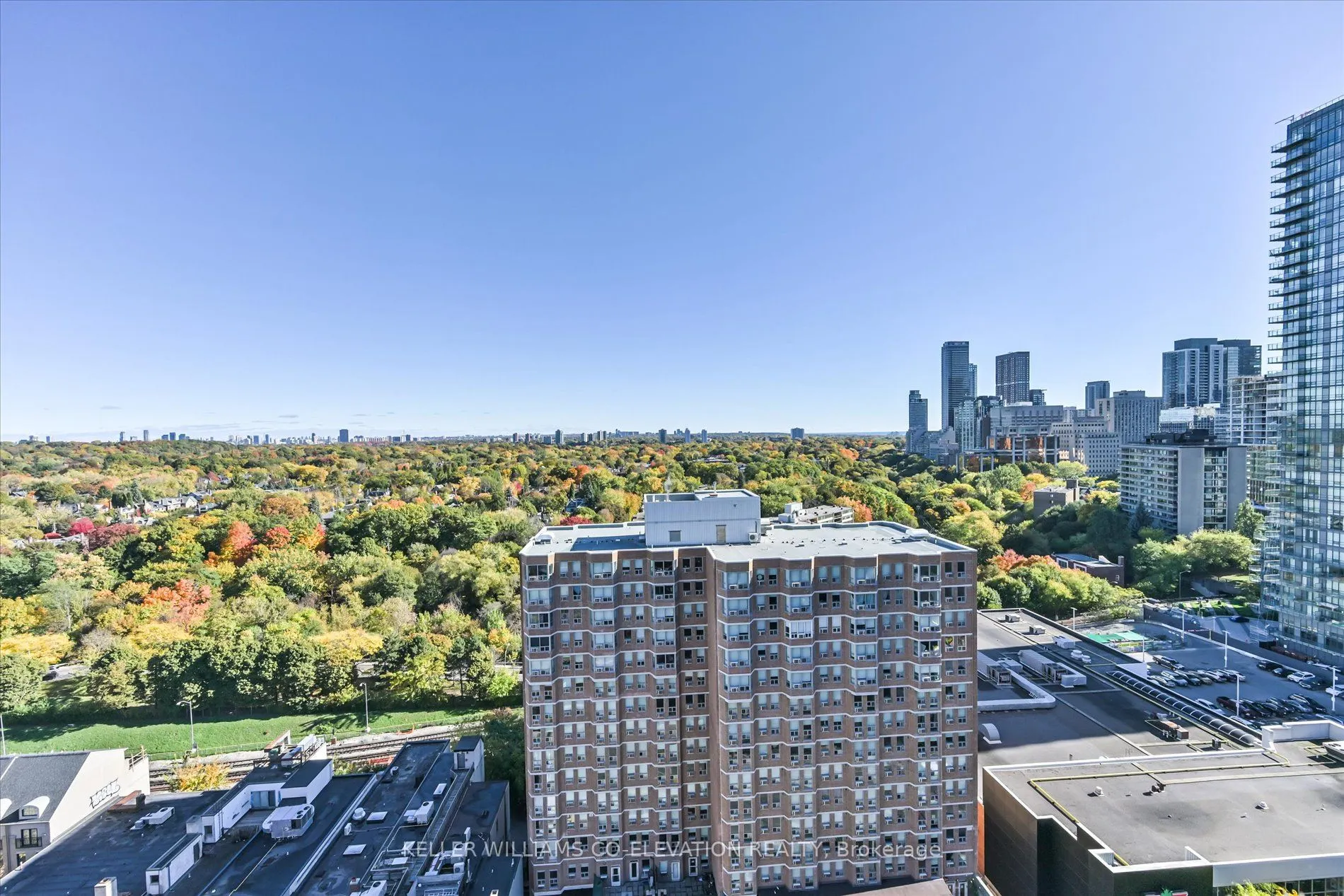 914 Yonge Street, #1612