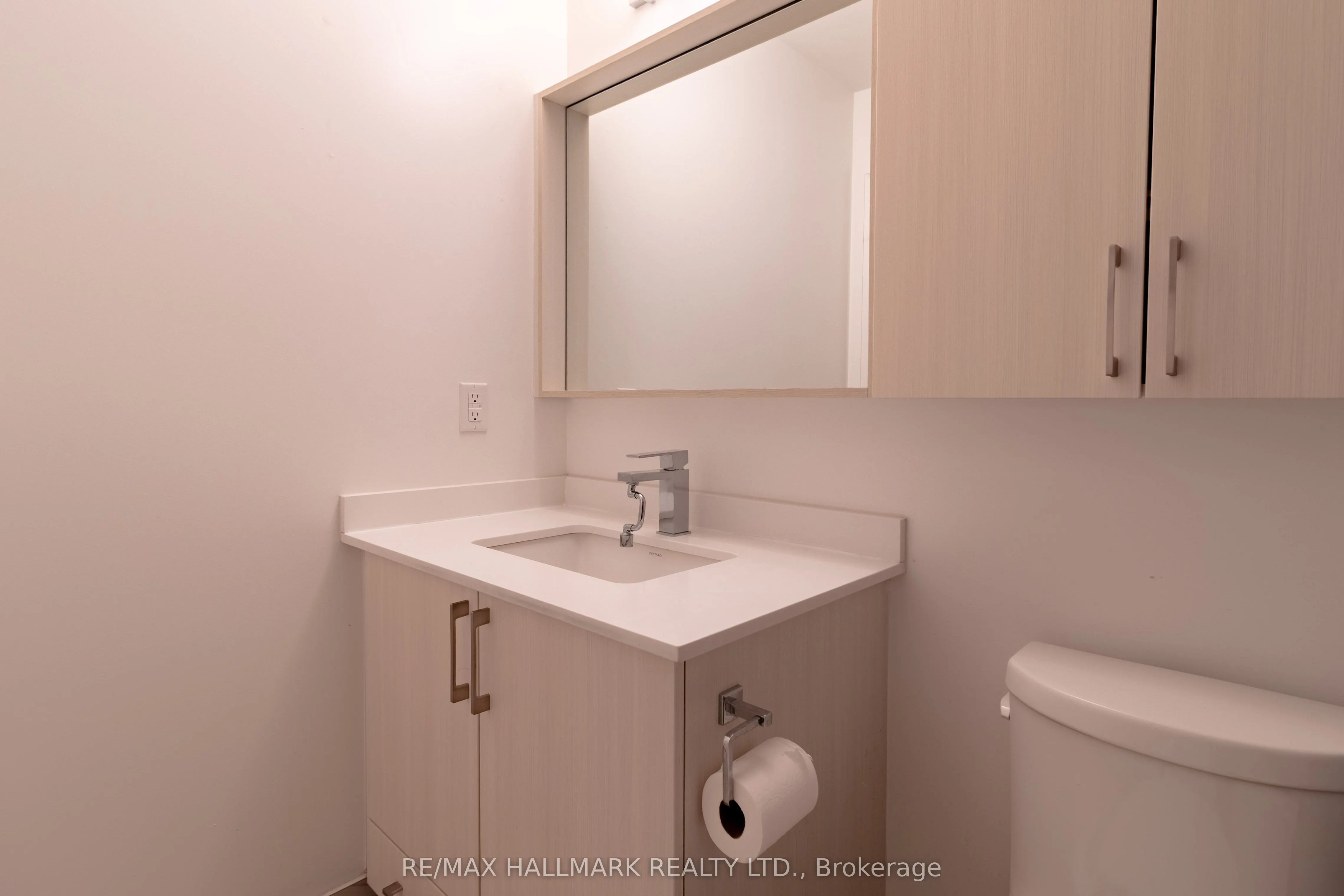 591 Sheppard Avenue E, #908