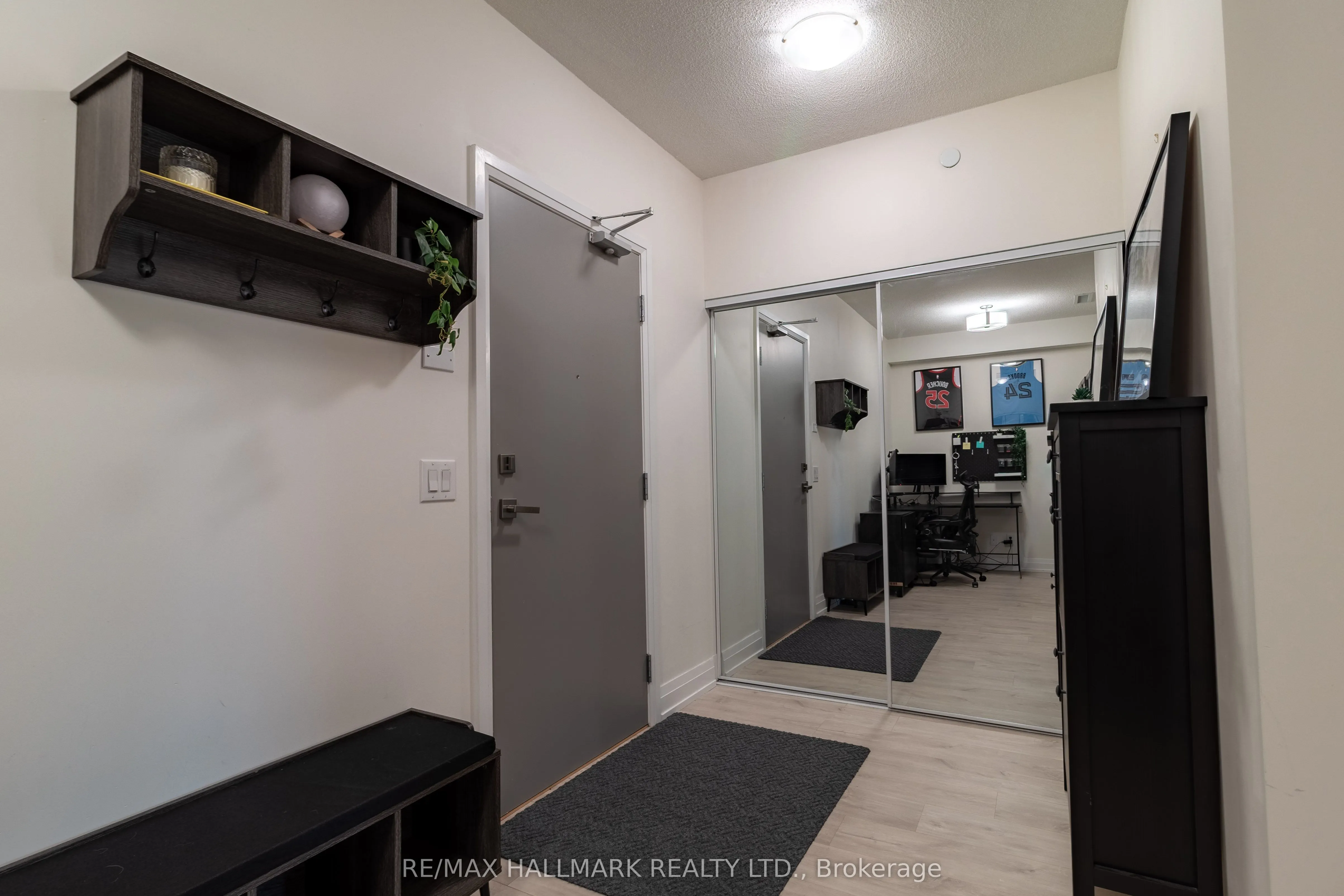 591 Sheppard Avenue E, #908