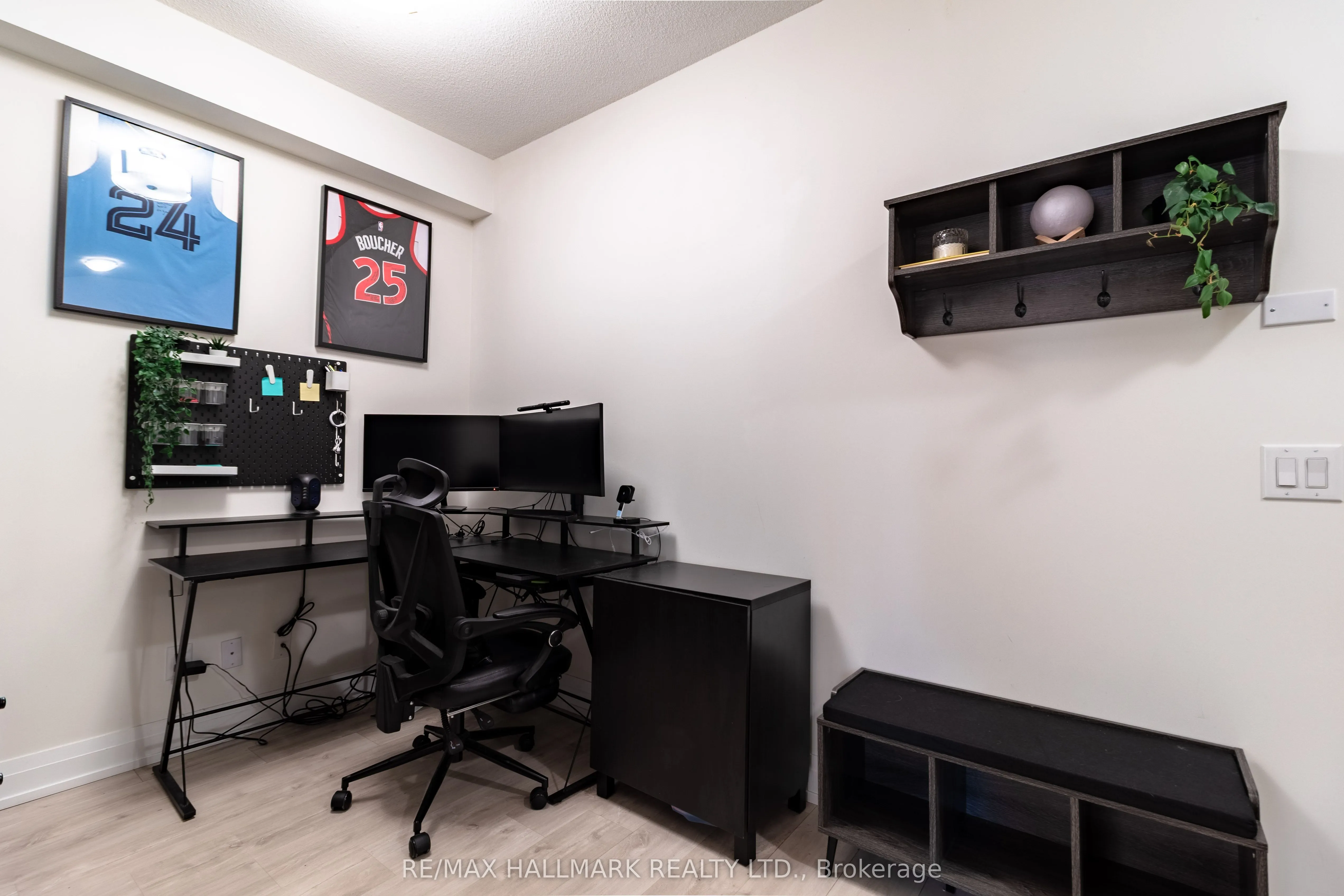 591 Sheppard Avenue E, #908