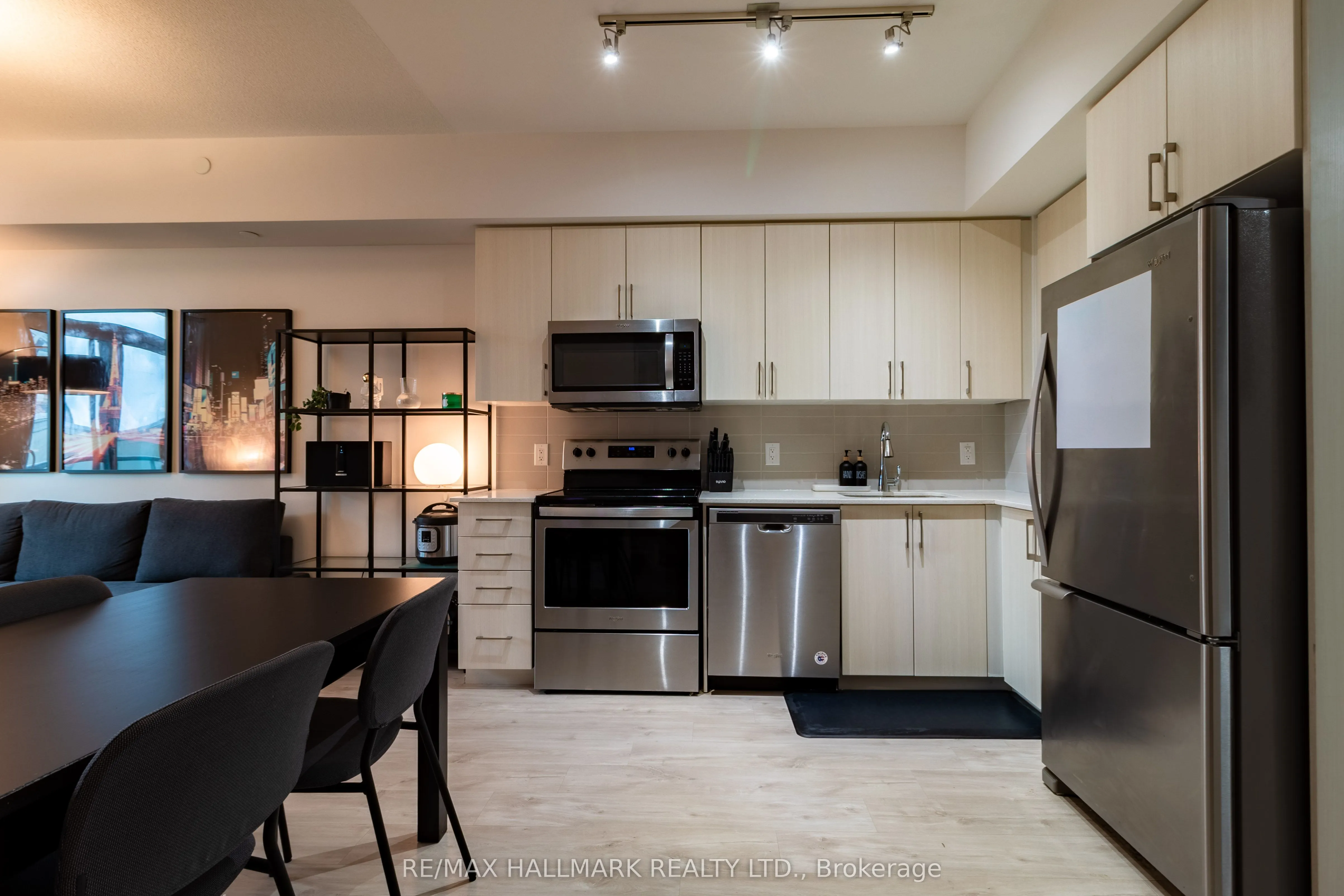 591 Sheppard Avenue E, #908