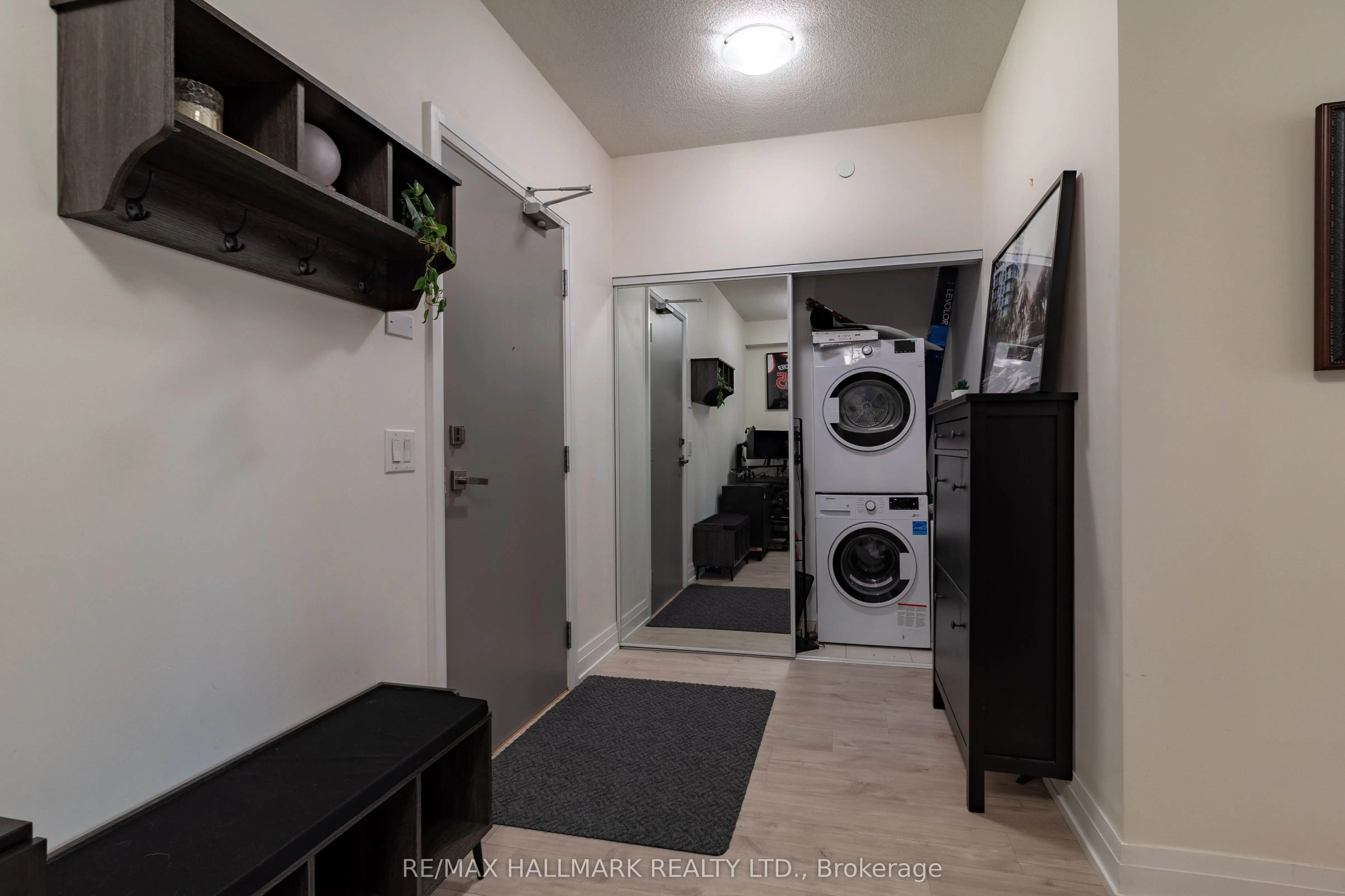 591 Sheppard Avenue E, #908