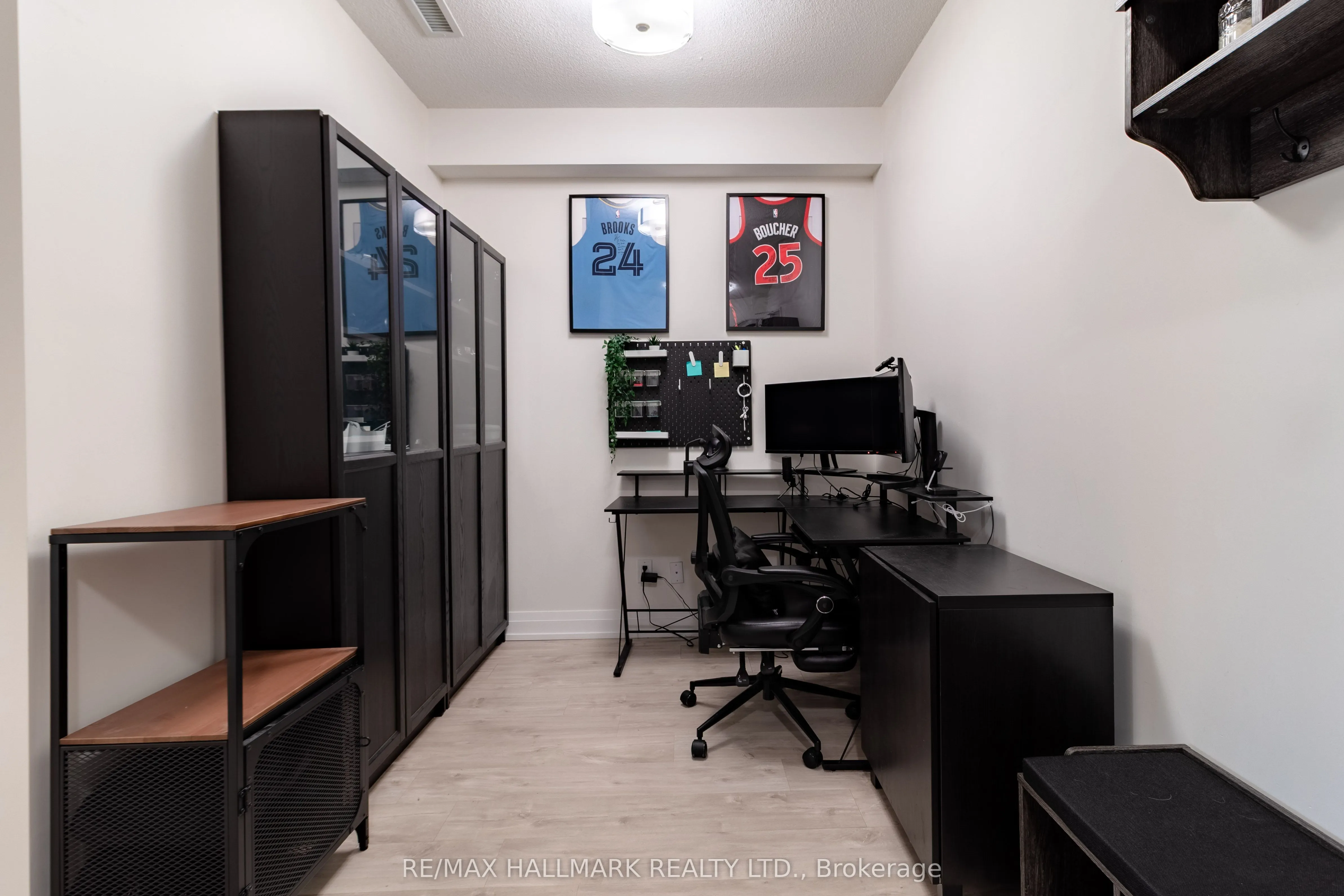 591 Sheppard Avenue E, #908