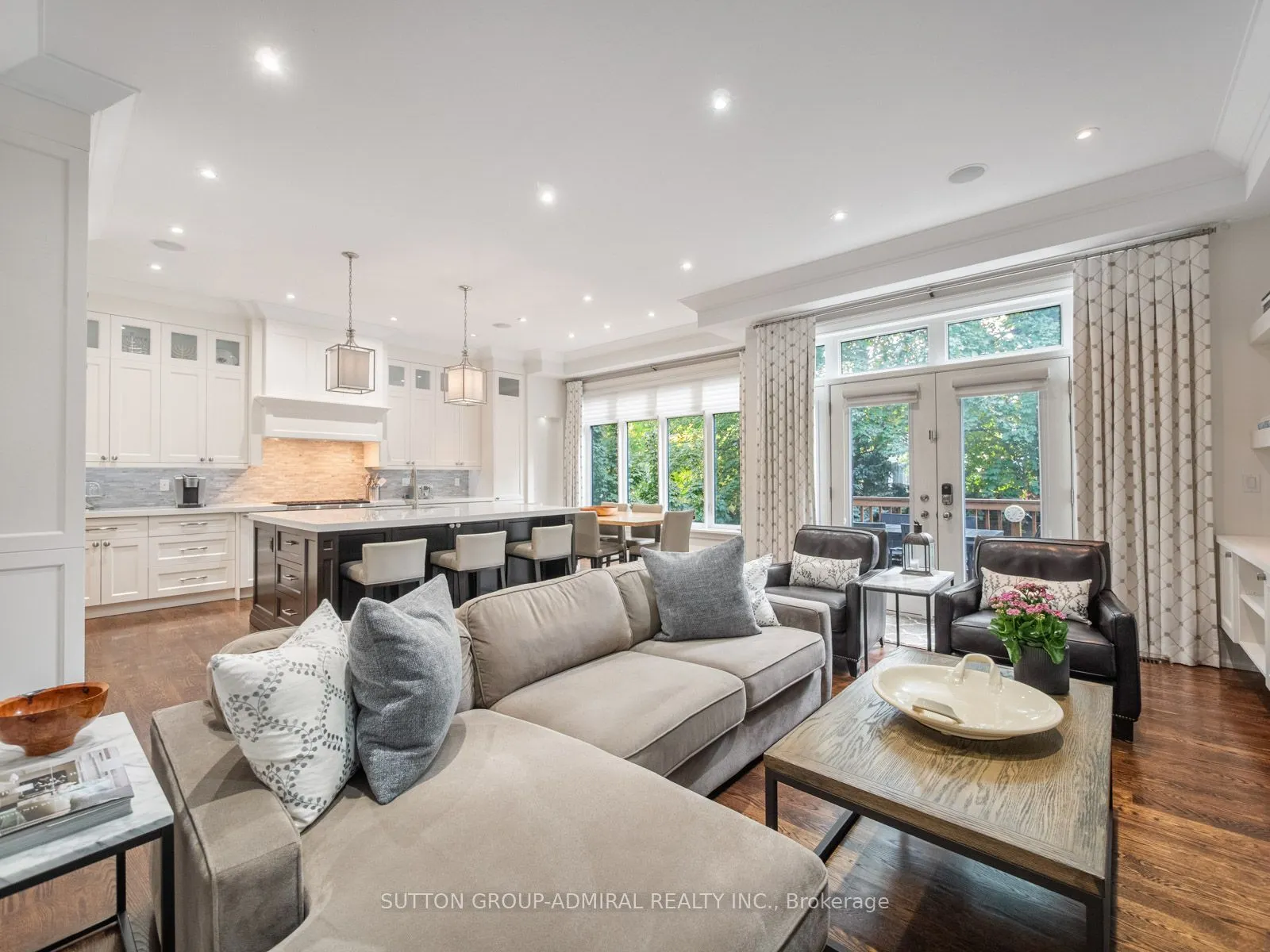 237 Joicey Boulevard