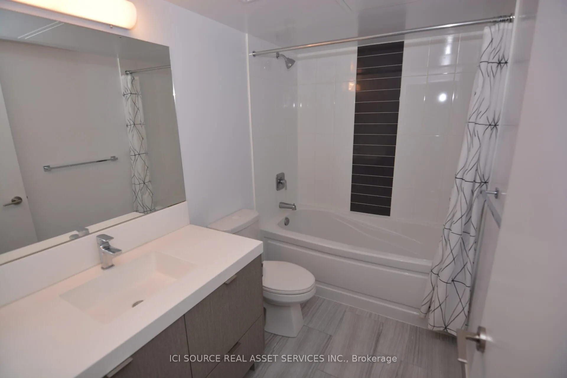 365 Church Street, #206