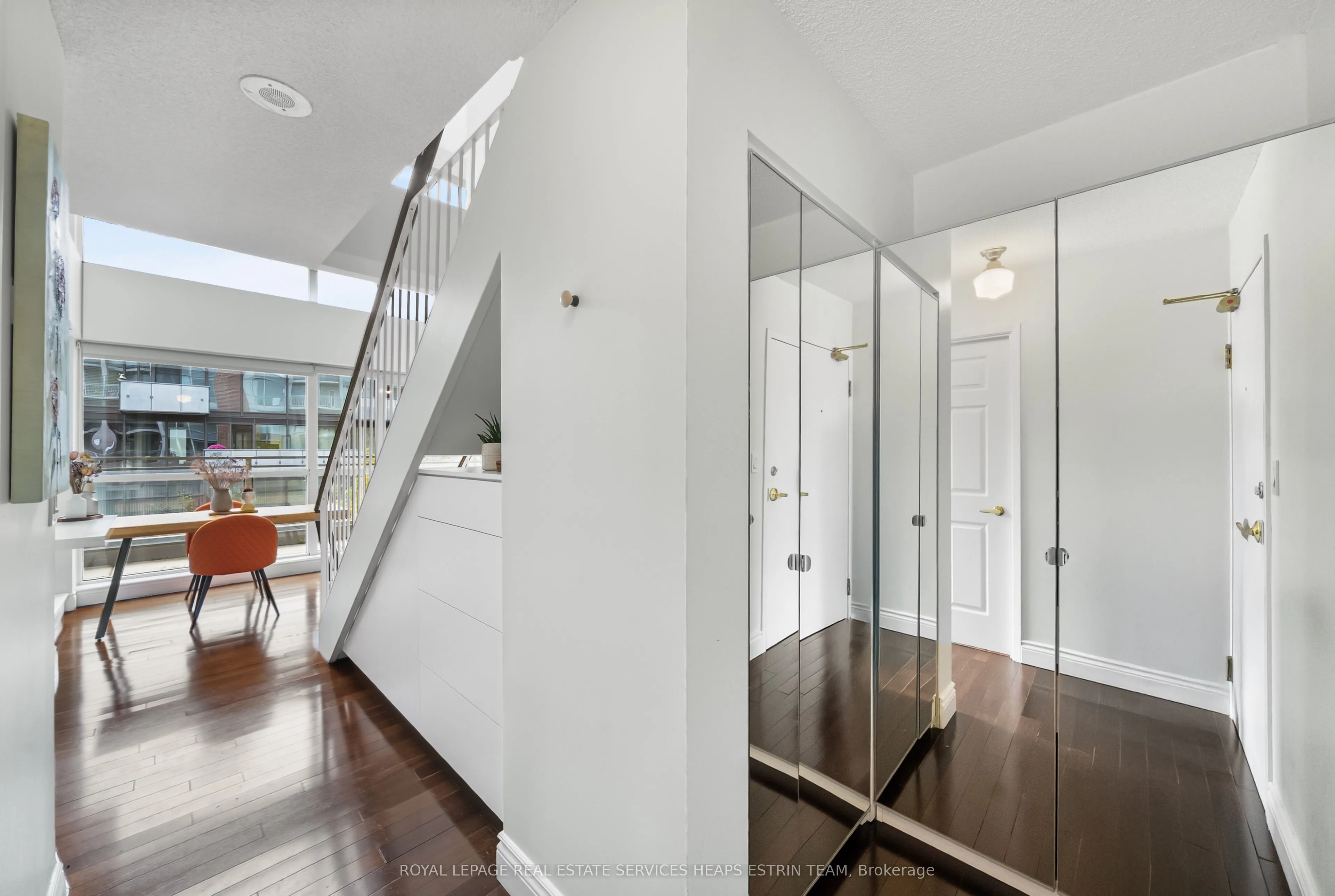 18 Merton Street, #302