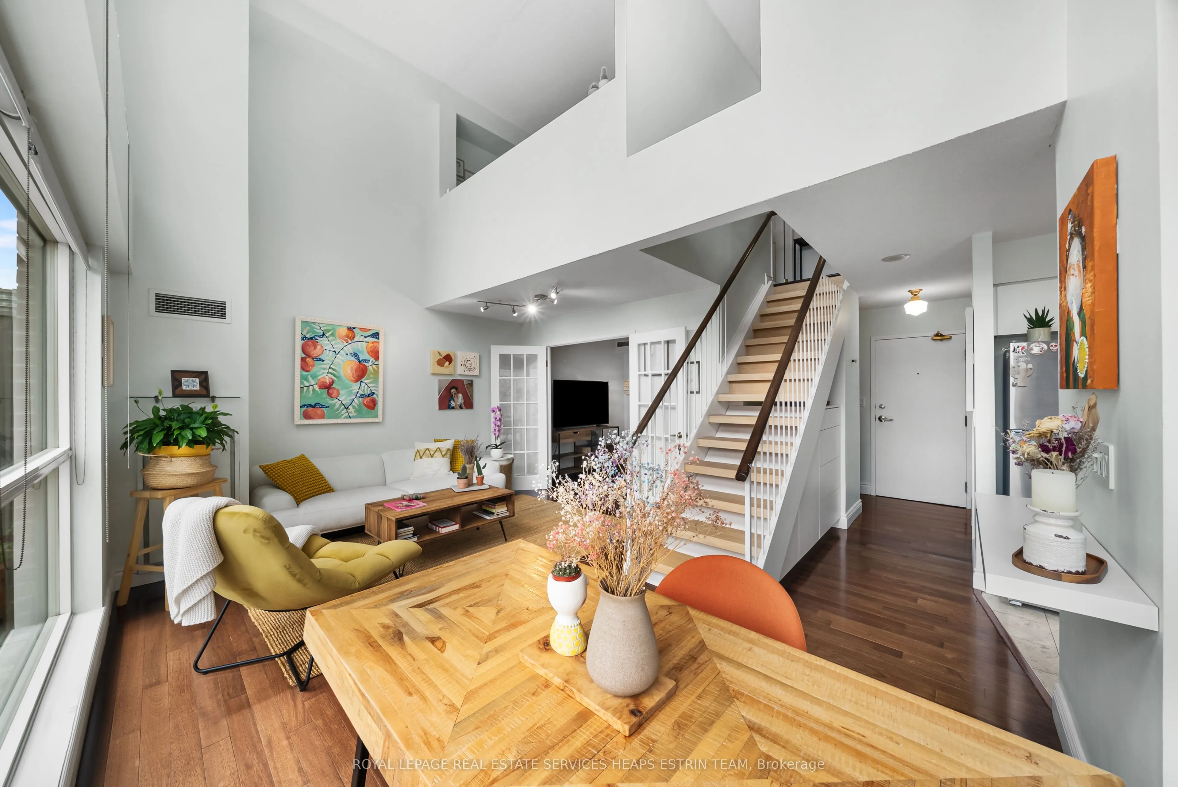 18 Merton Street, #302