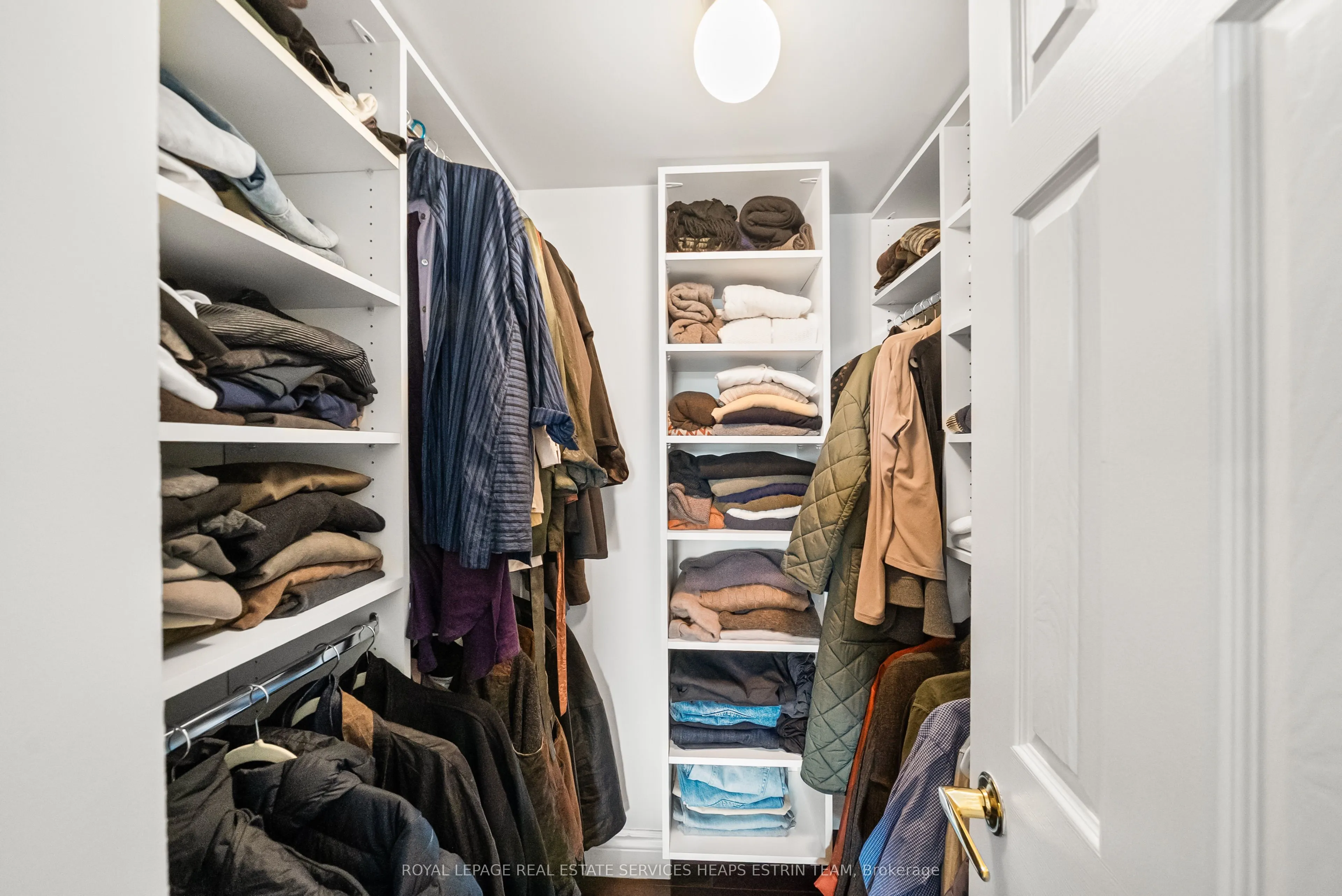 18 Merton Street, #302