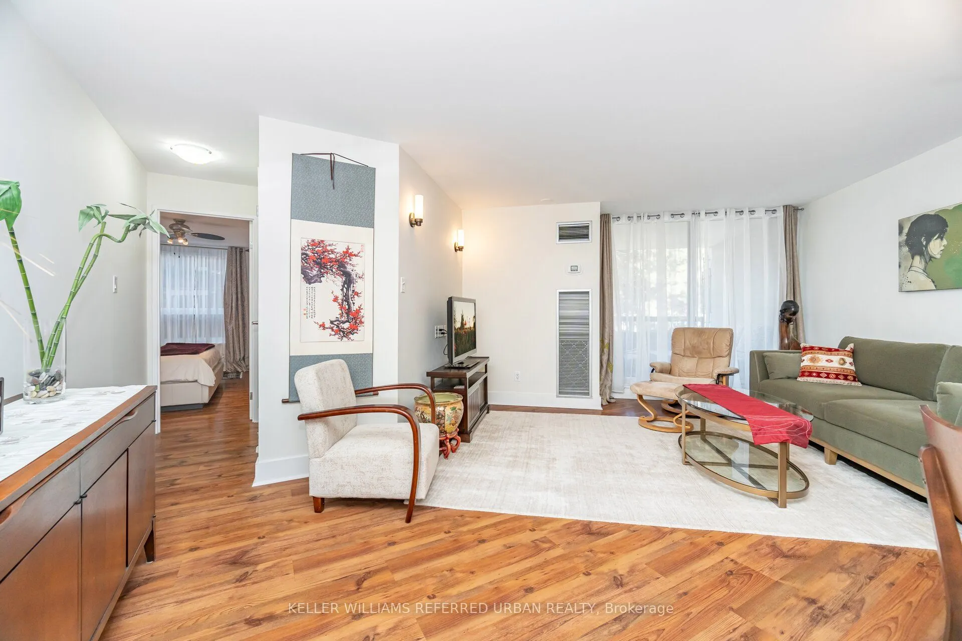 77 Maitland Place, #107